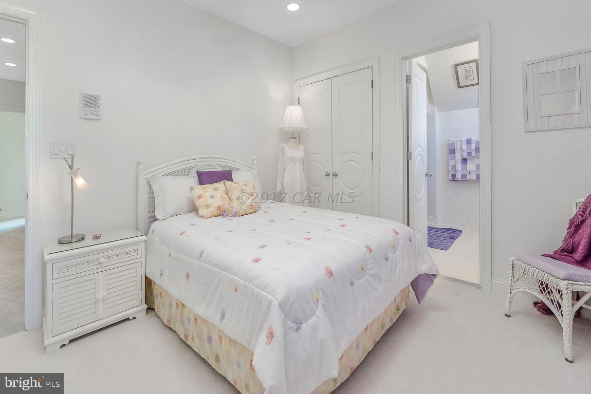 HERON HARBOUR - Residential