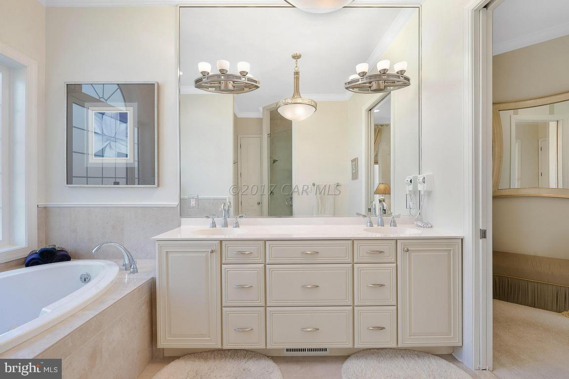 HERON HARBOUR - Residential