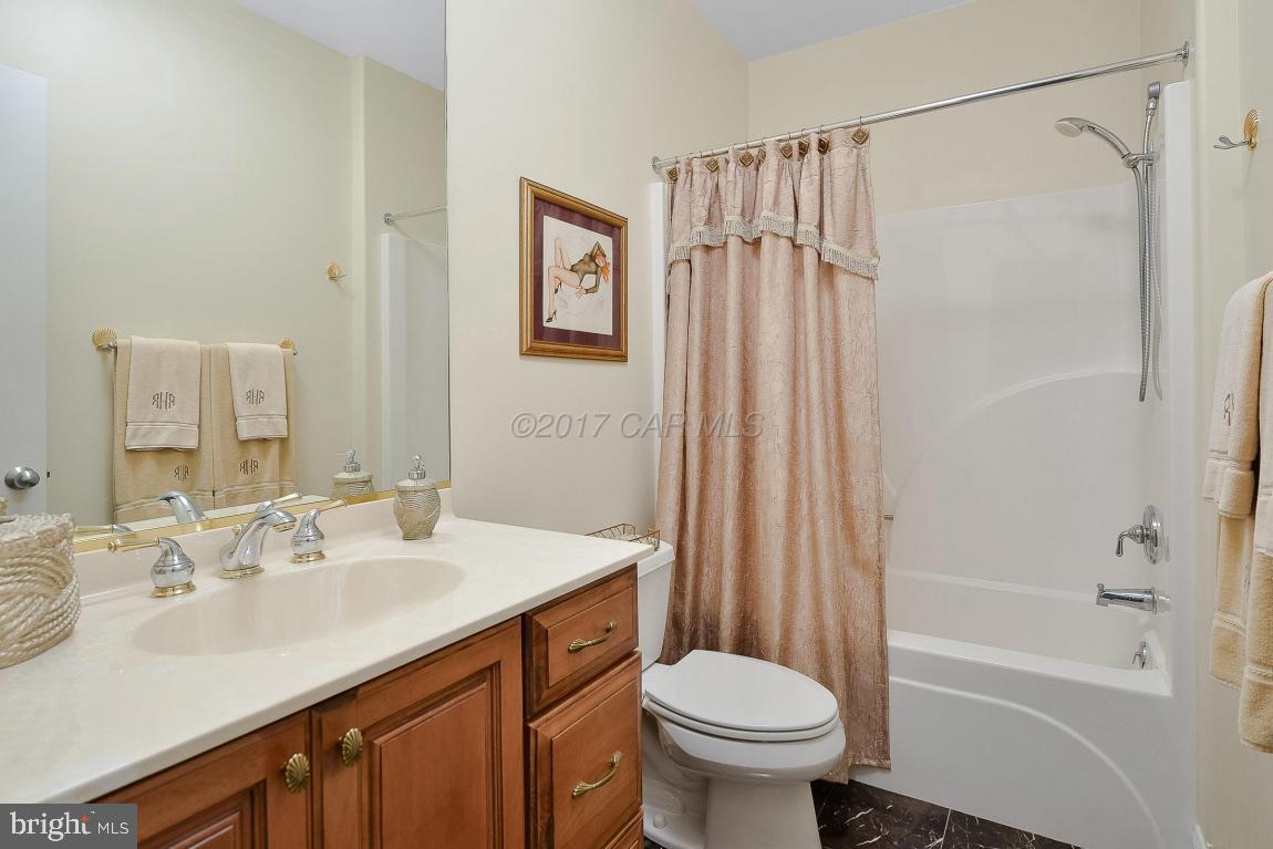 HERON HARBOUR - Residential