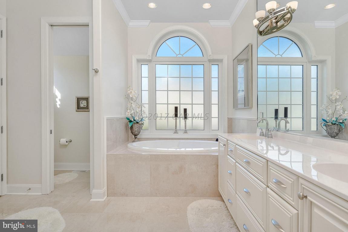 HERON HARBOUR - Residential