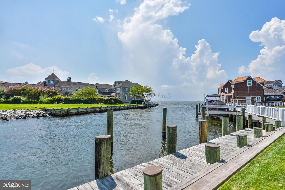 HERON HARBOUR - Residential