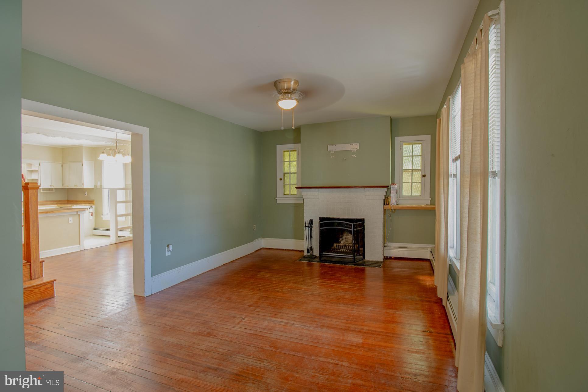 110 N DUPONT BOULEVARD
