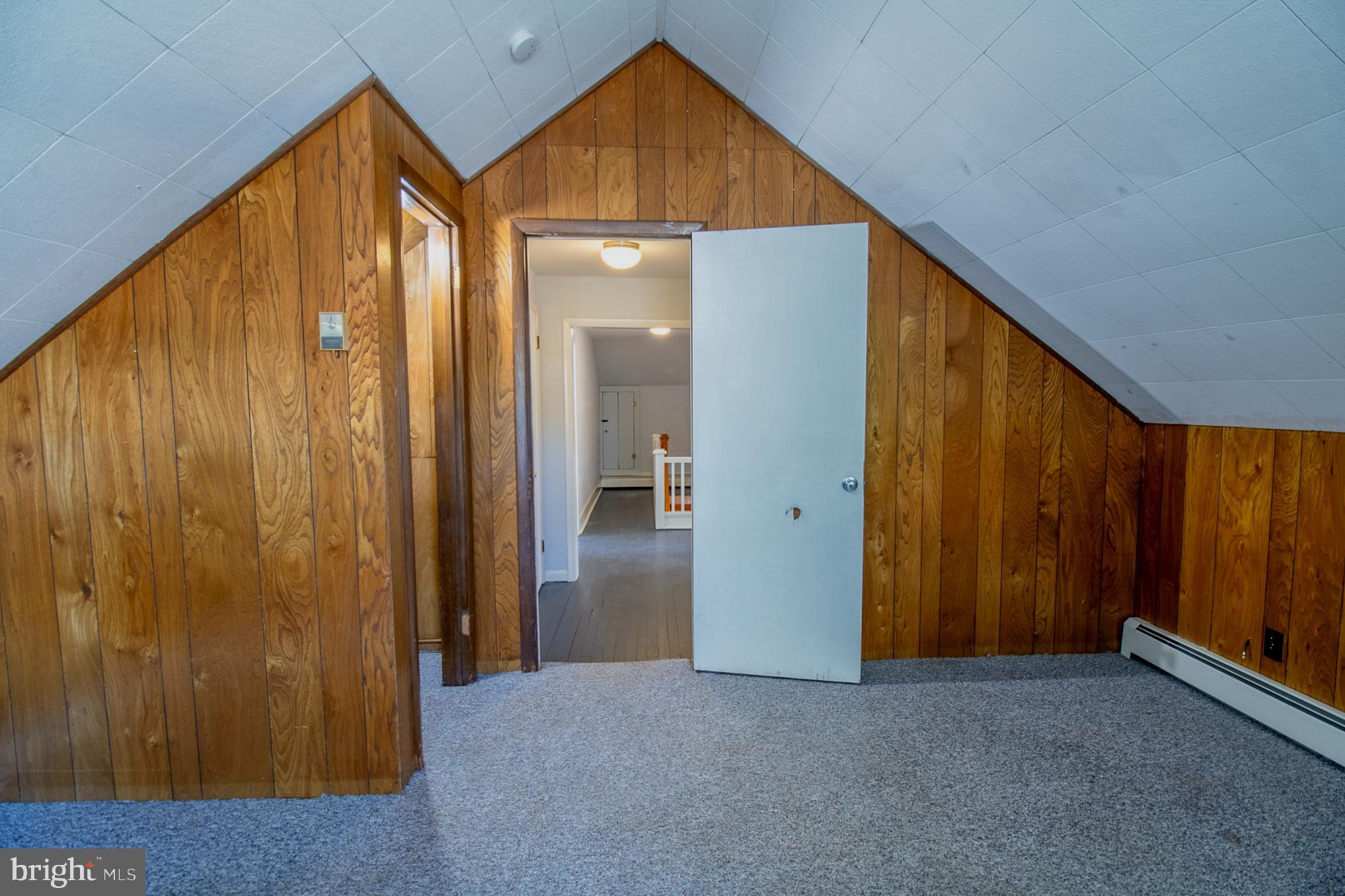 PARKWAY MANOR - Residential