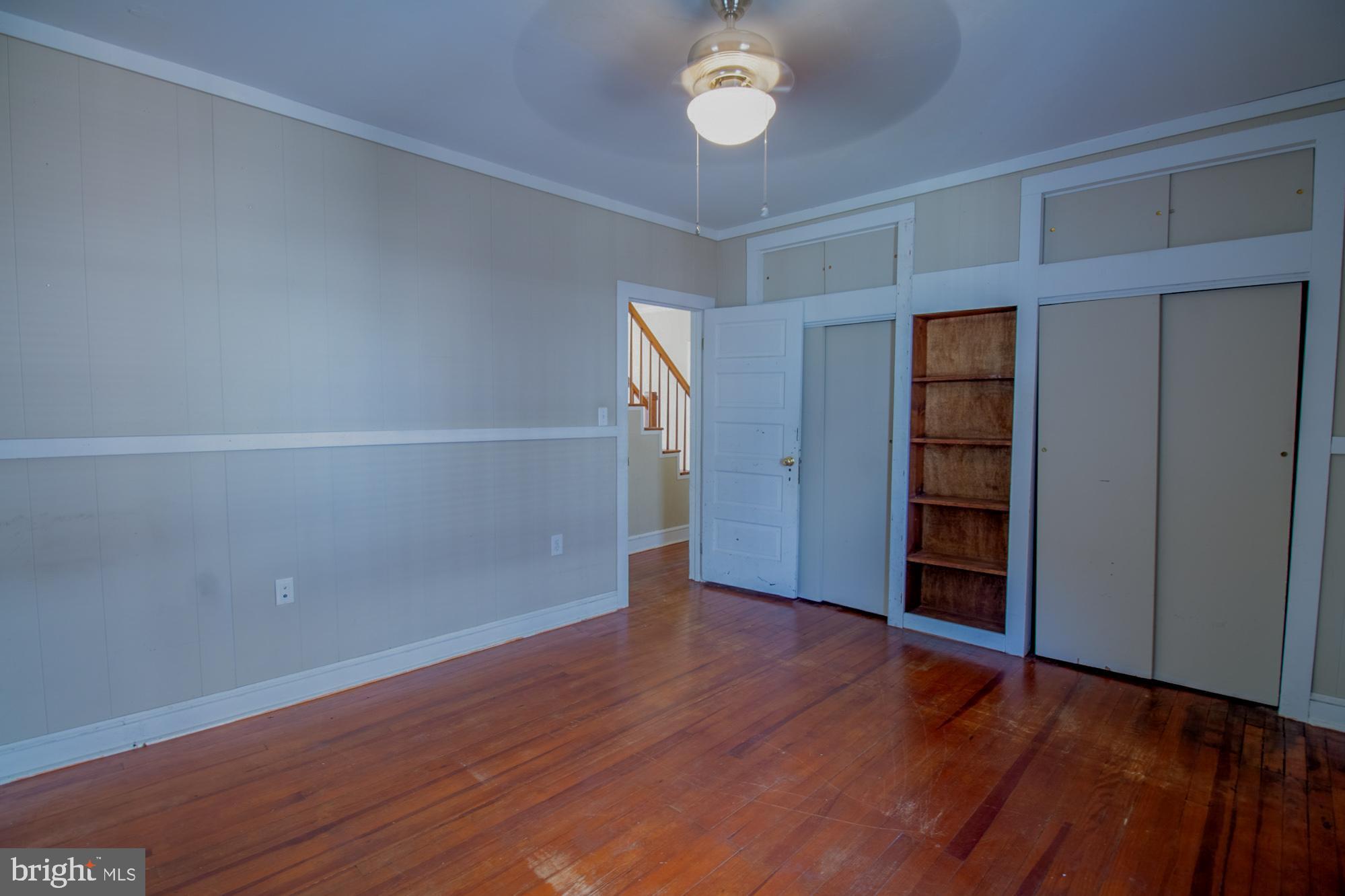 PARKWAY MANOR - Residential