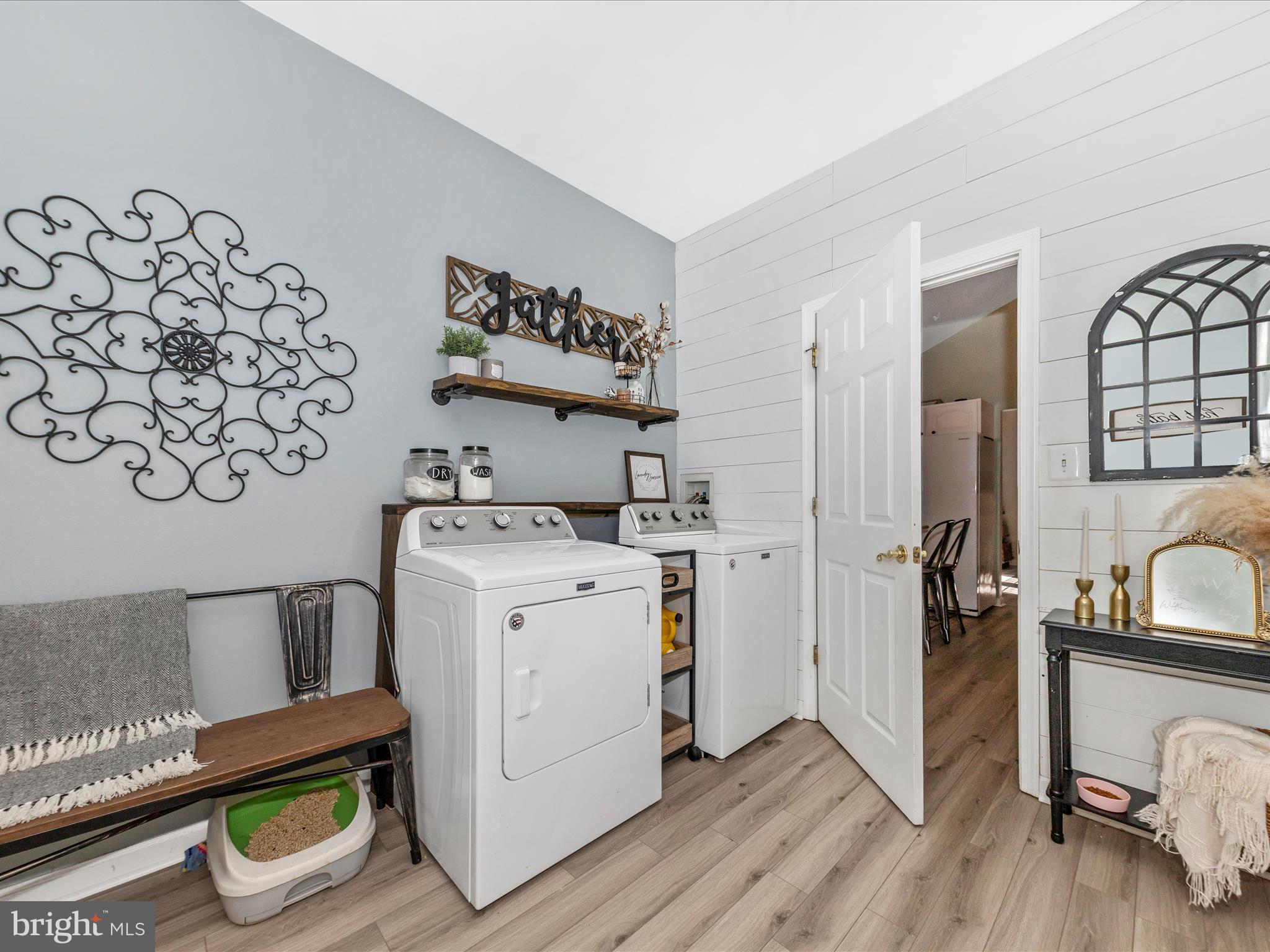 FORT HILL FARMS - Residential