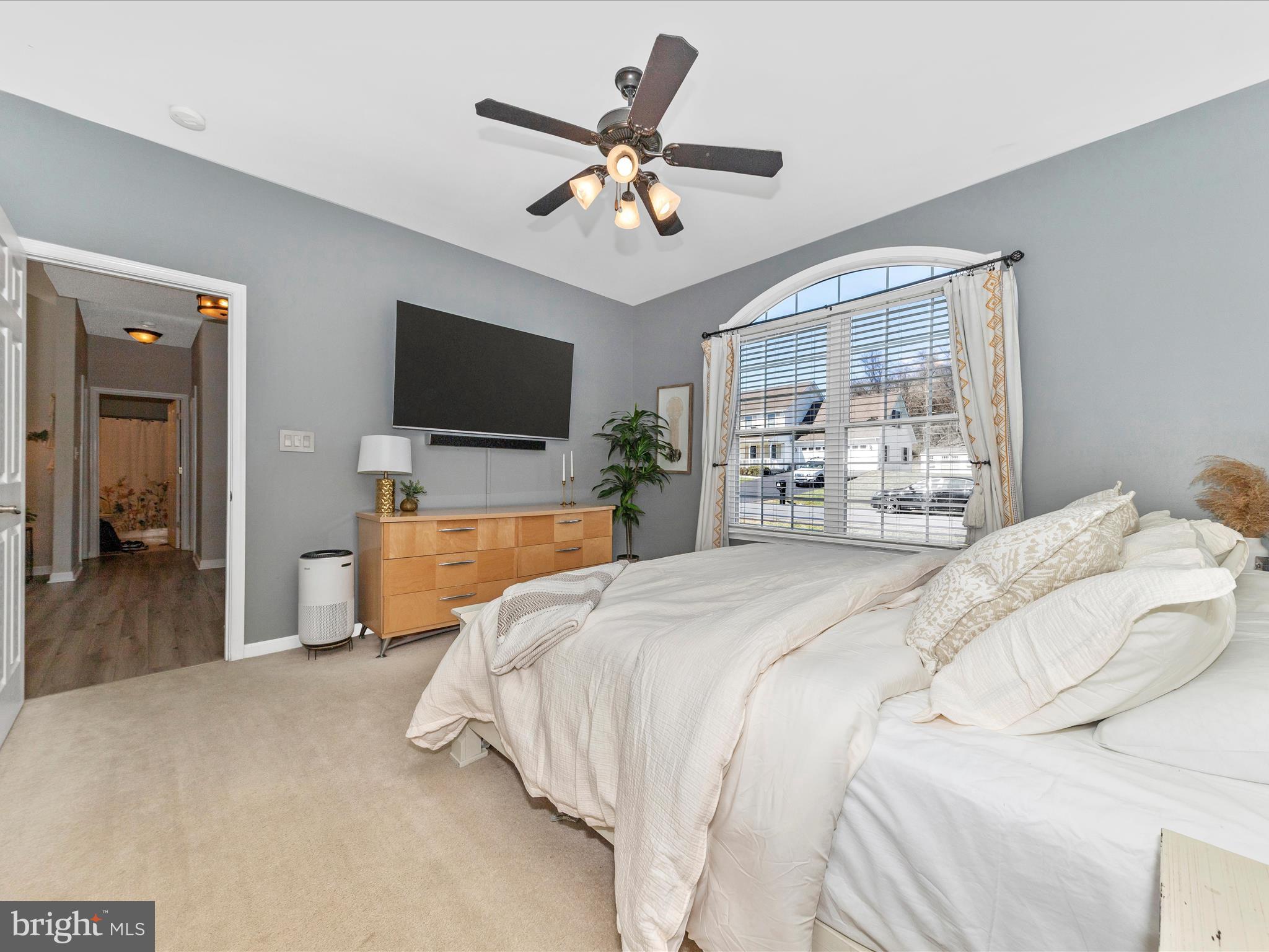 FORT HILL FARMS - Residential