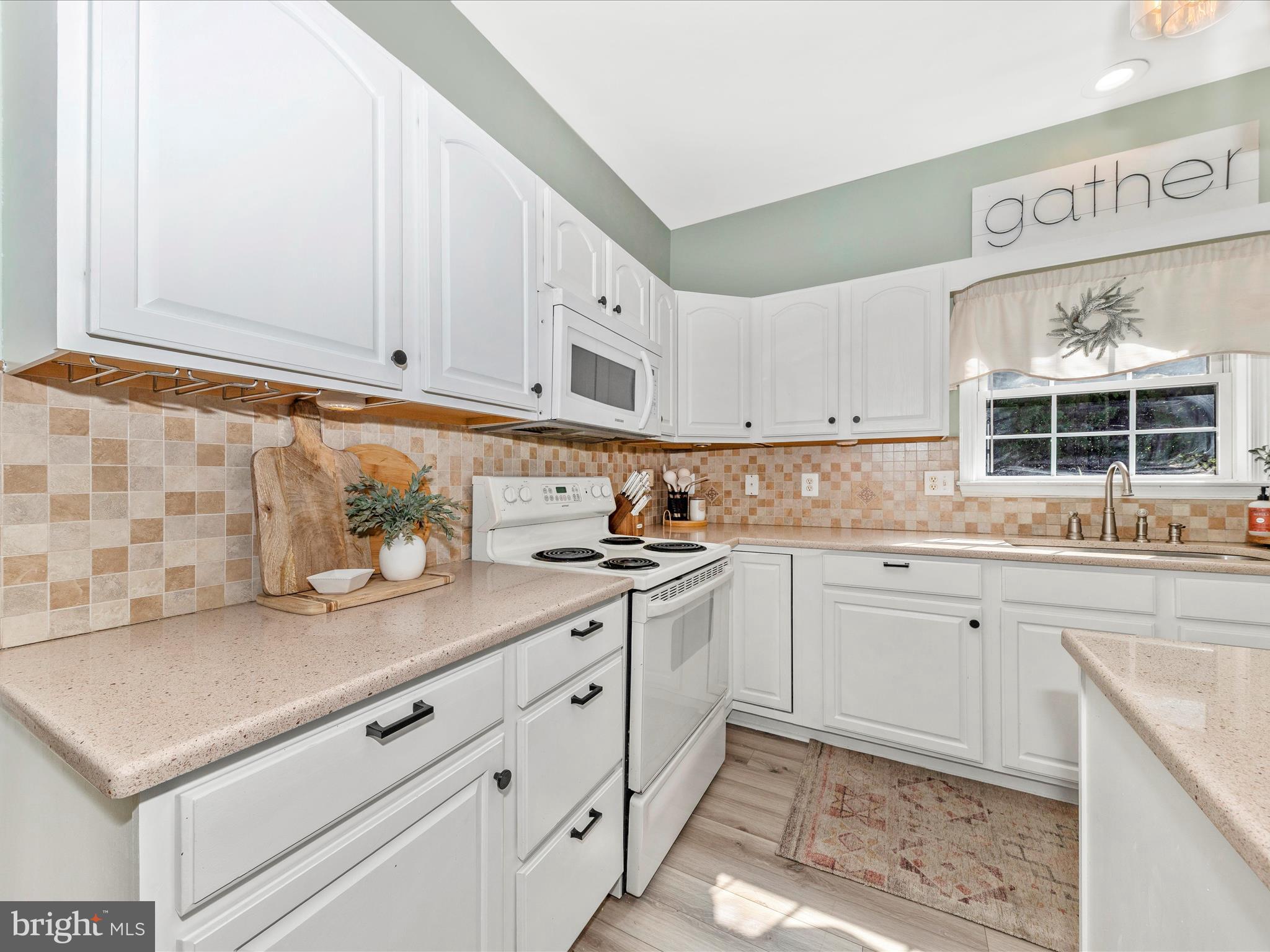 FORT HILL FARMS - Residential