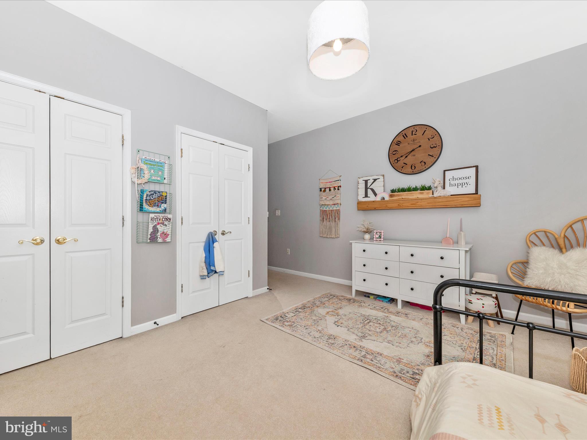 FORT HILL FARMS - Residential