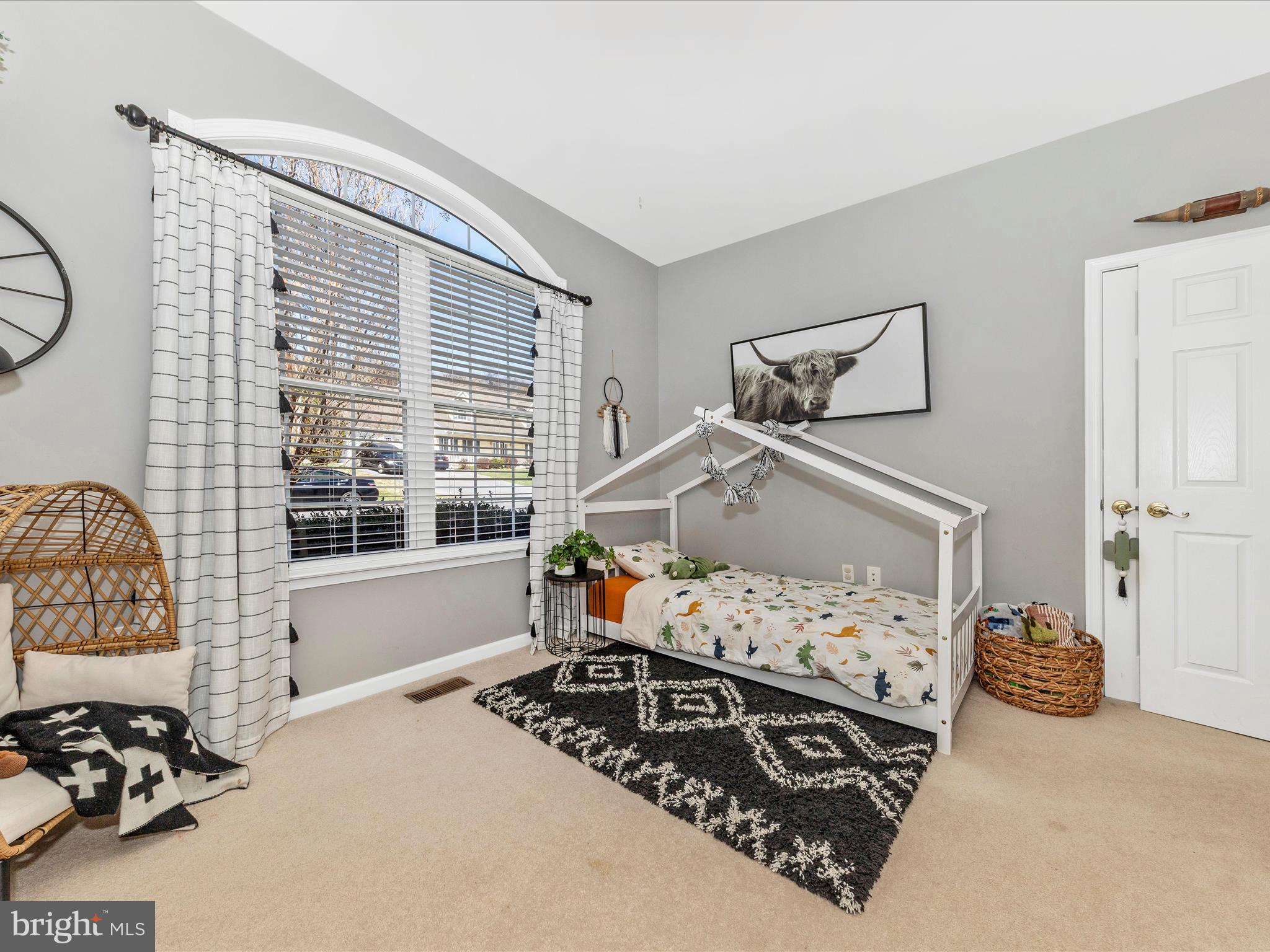 FORT HILL FARMS - Residential