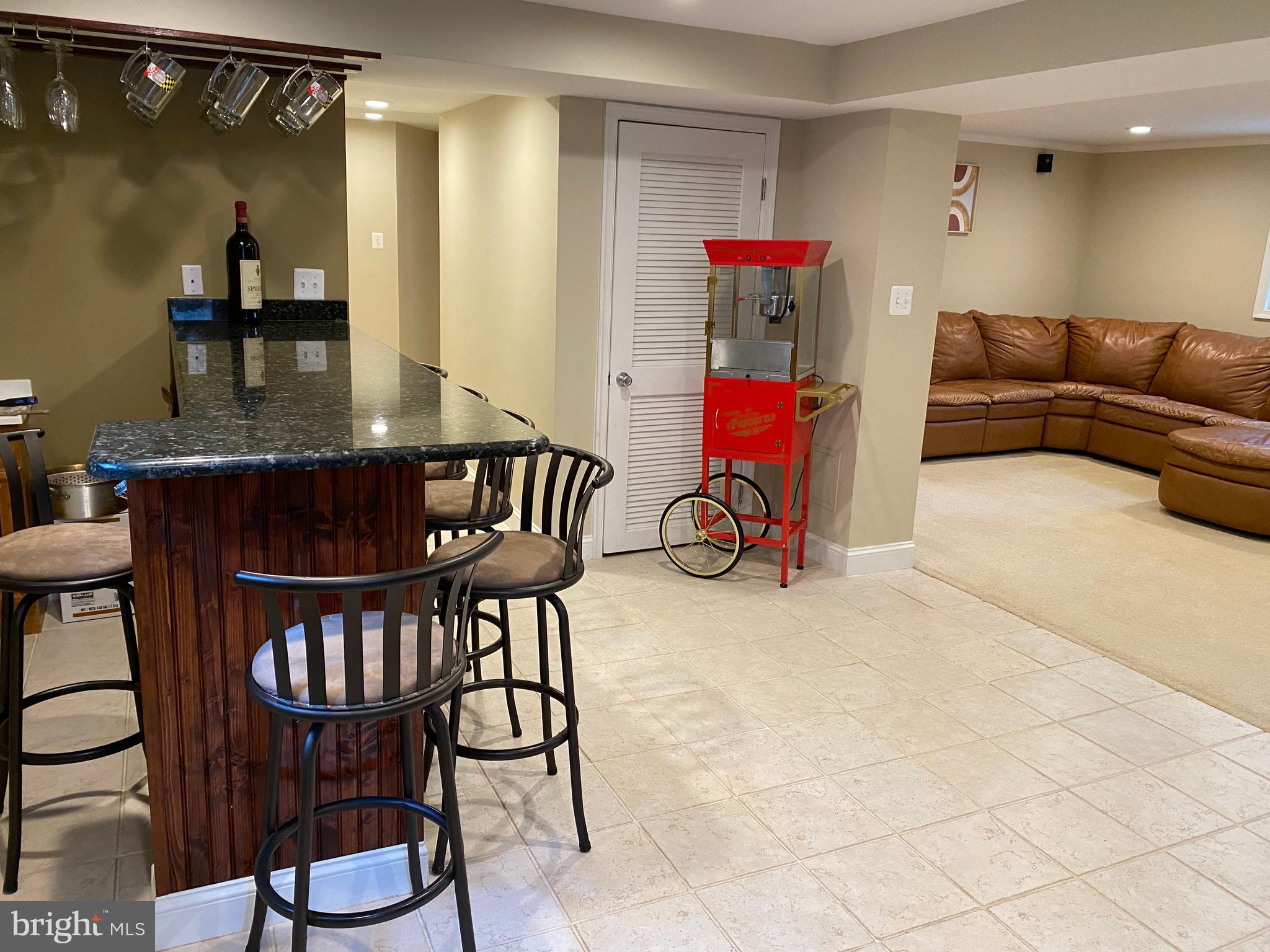 WADE-MAR ESTATES - Residential