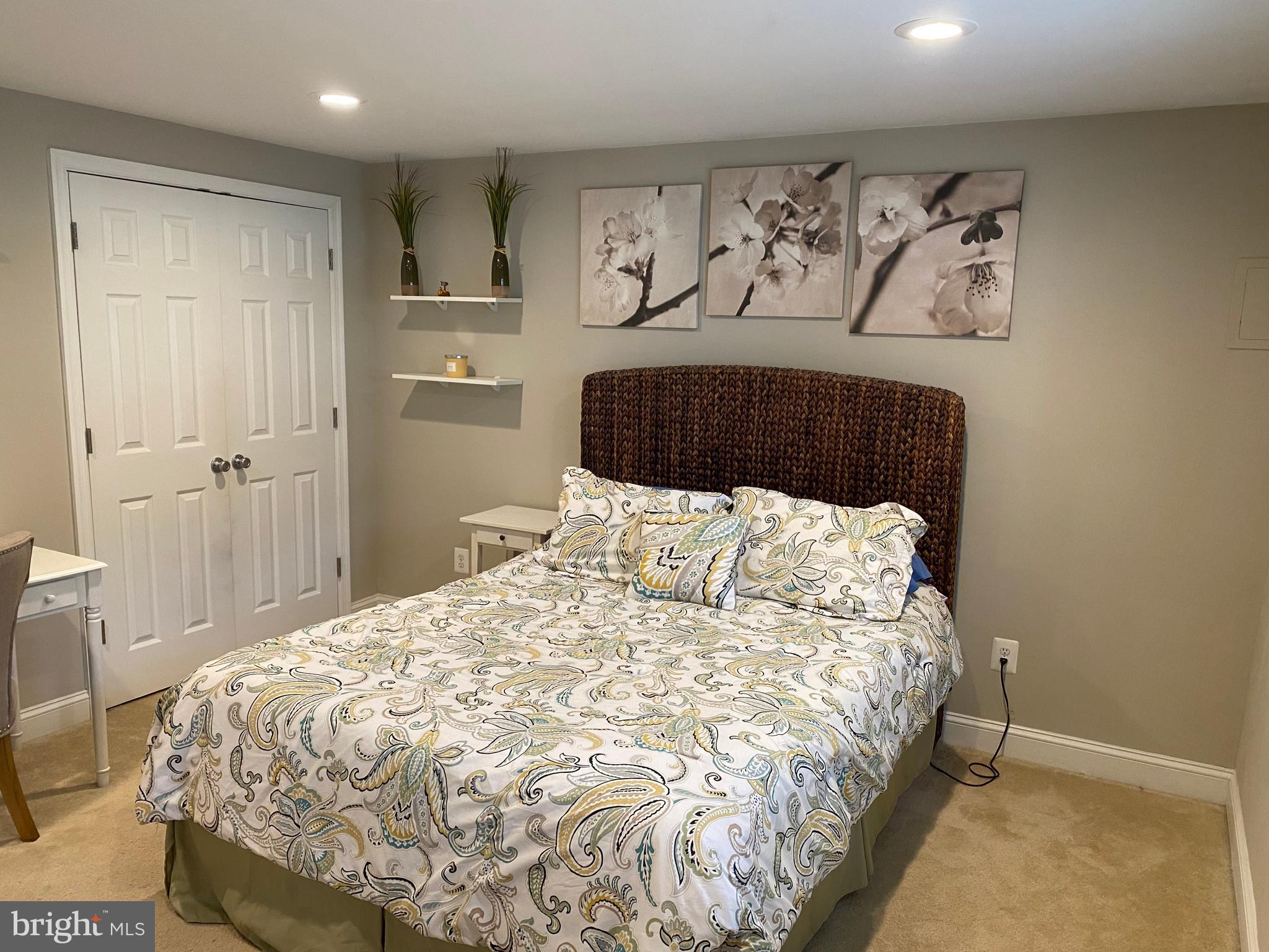 WADE-MAR ESTATES - Residential