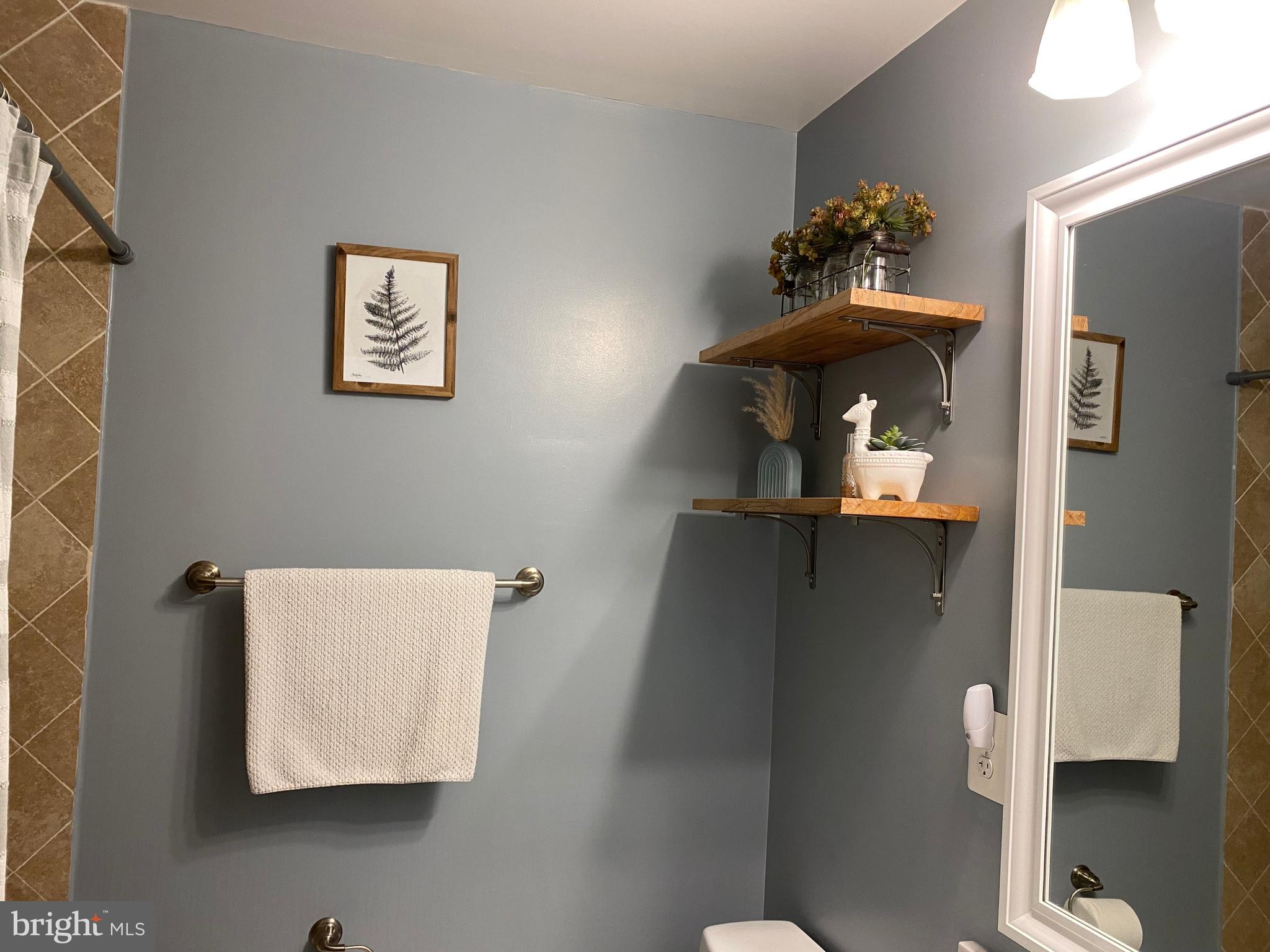 WADE-MAR ESTATES - Residential