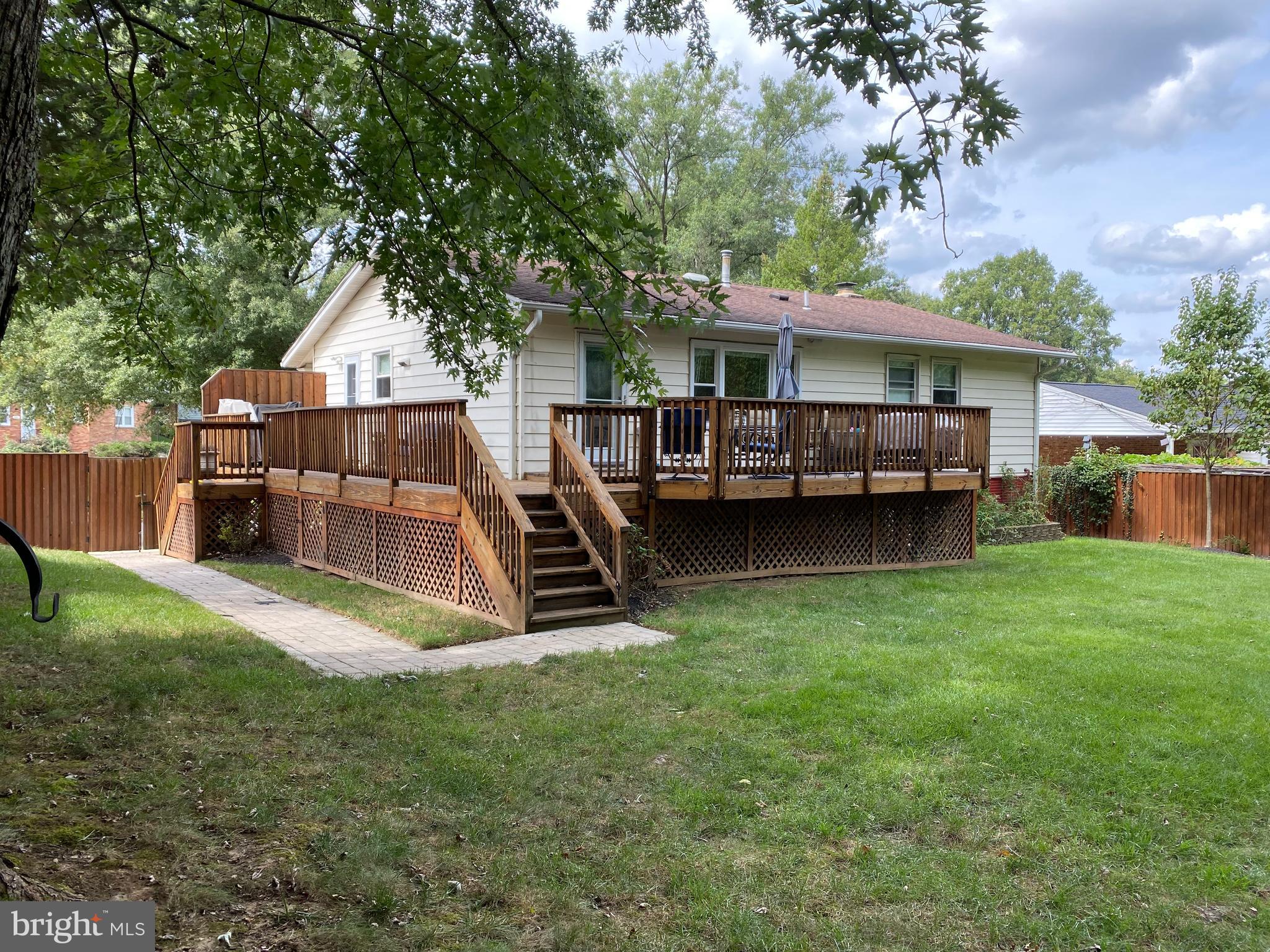 WADE-MAR ESTATES - Residential