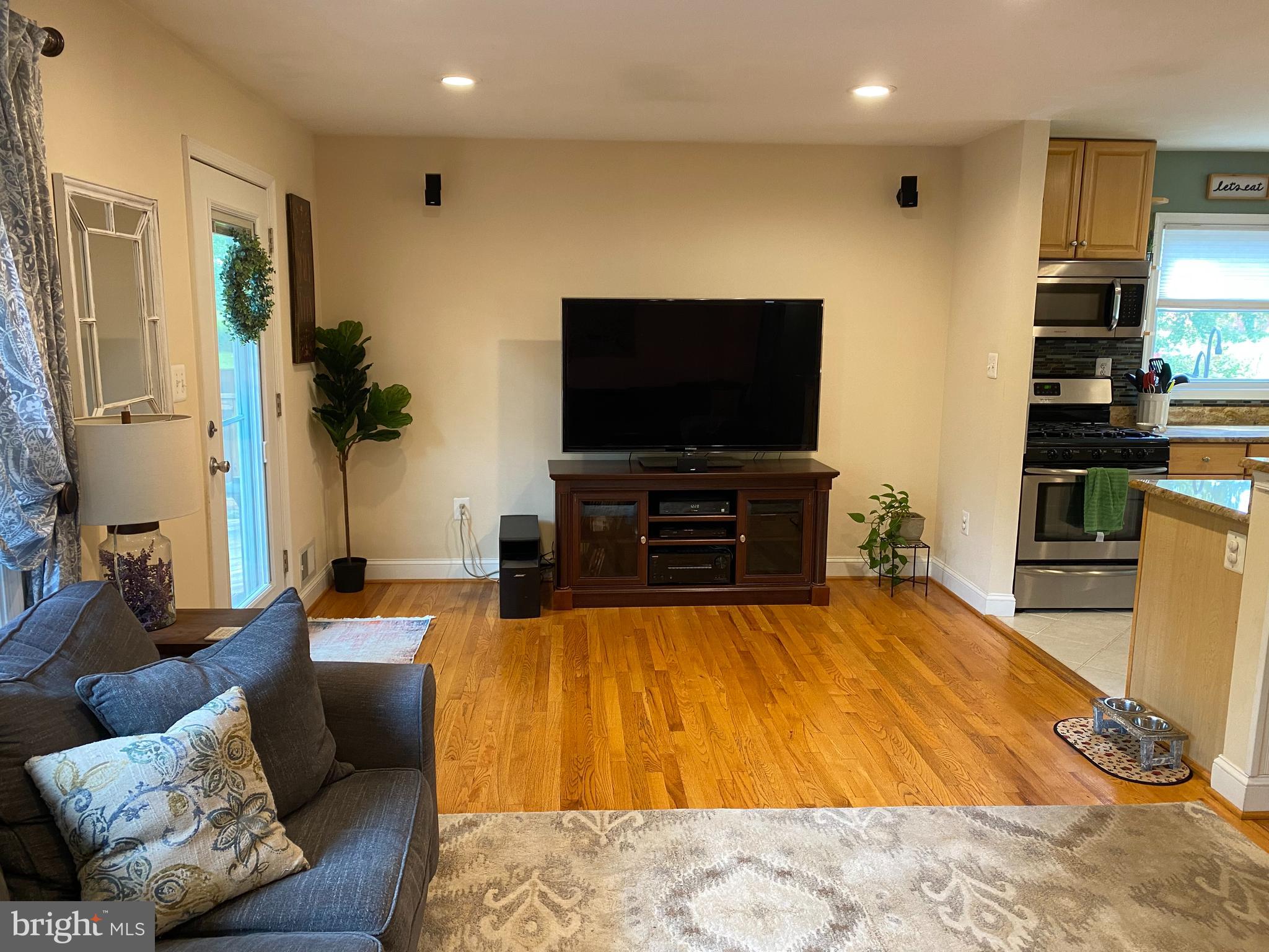 WADE-MAR ESTATES - Residential