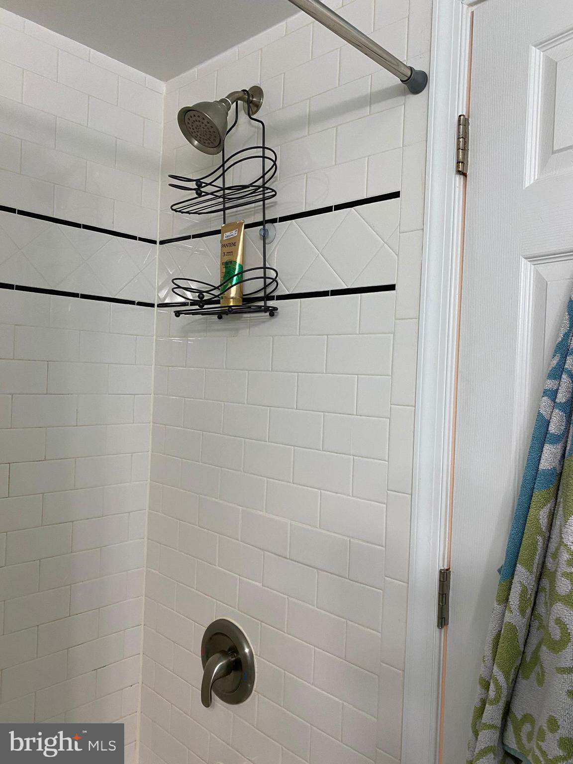 WADE-MAR ESTATES - Residential