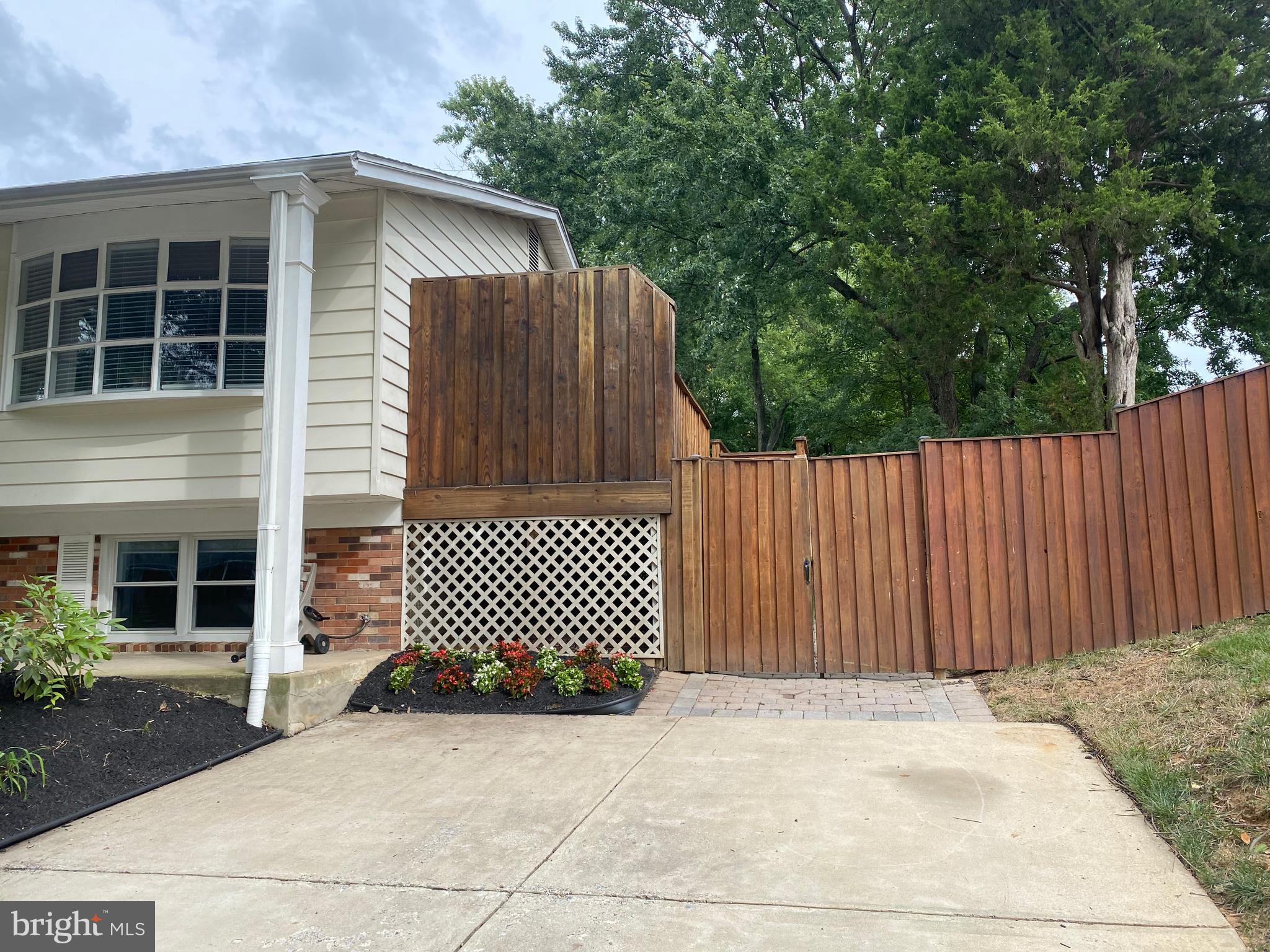 WADE-MAR ESTATES - Residential