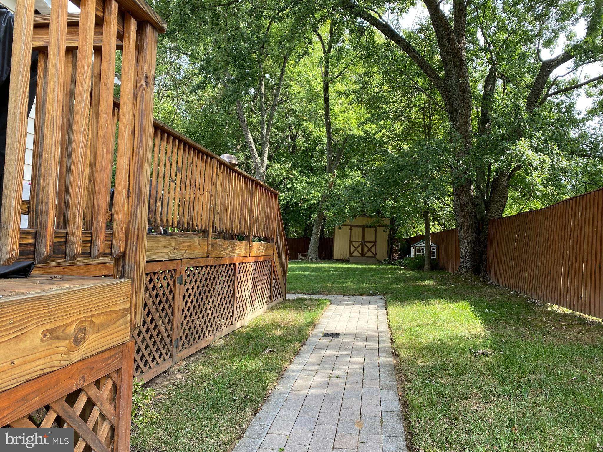 WADE-MAR ESTATES - Residential