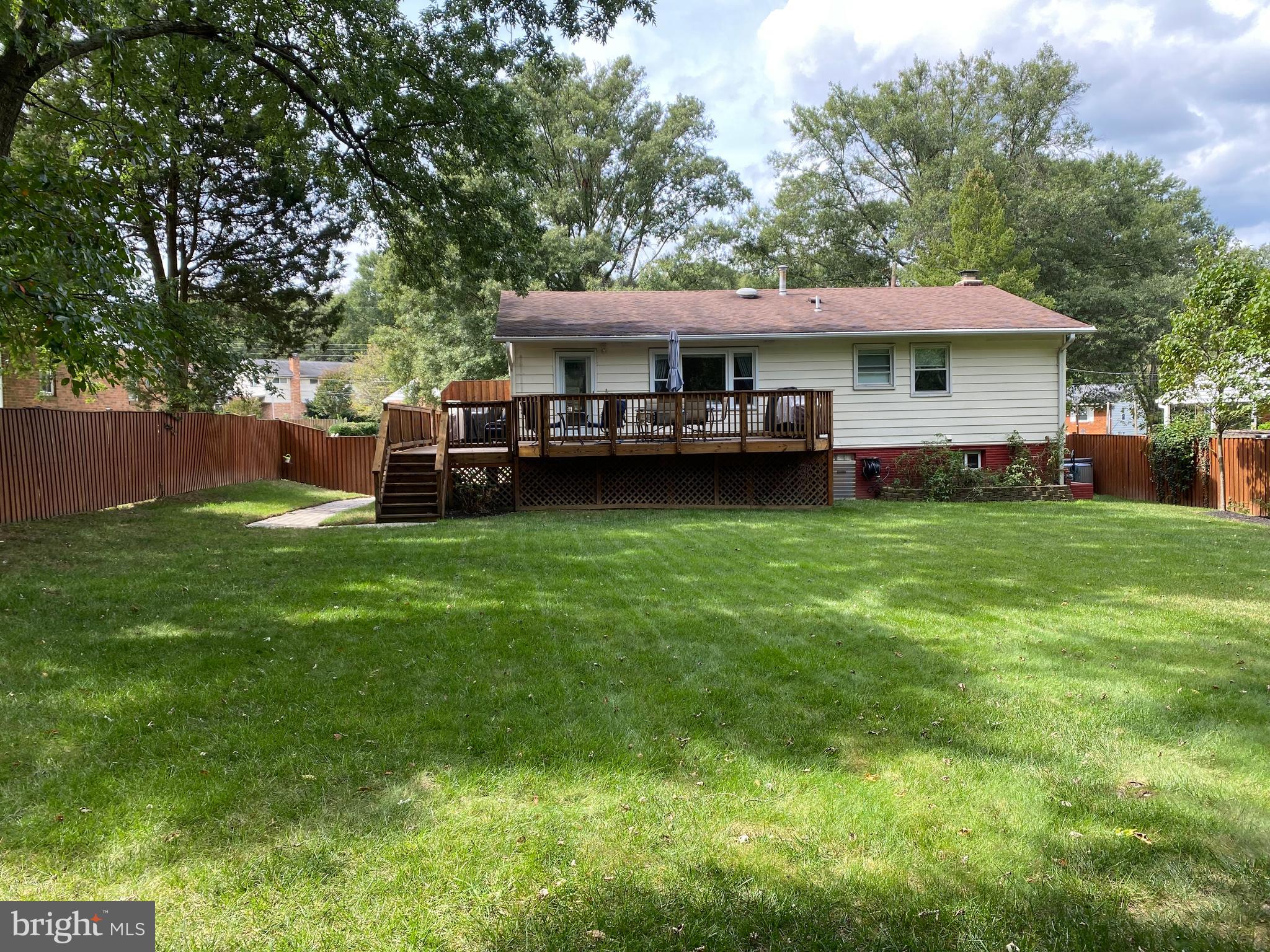 WADE-MAR ESTATES - Residential