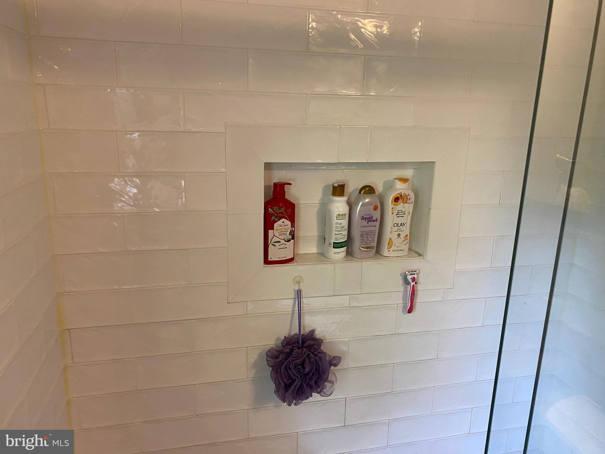 WADE-MAR ESTATES - Residential