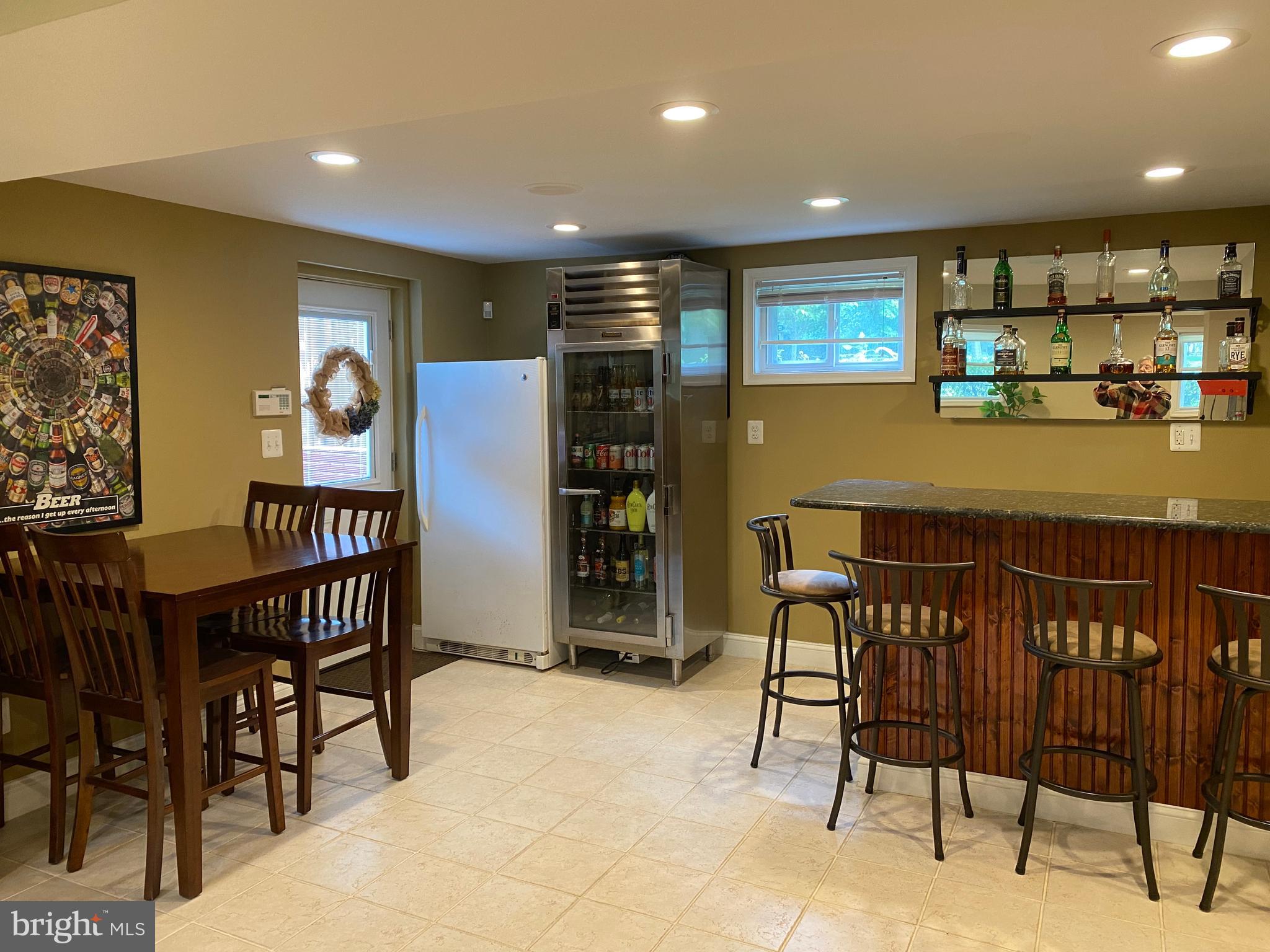 WADE-MAR ESTATES - Residential