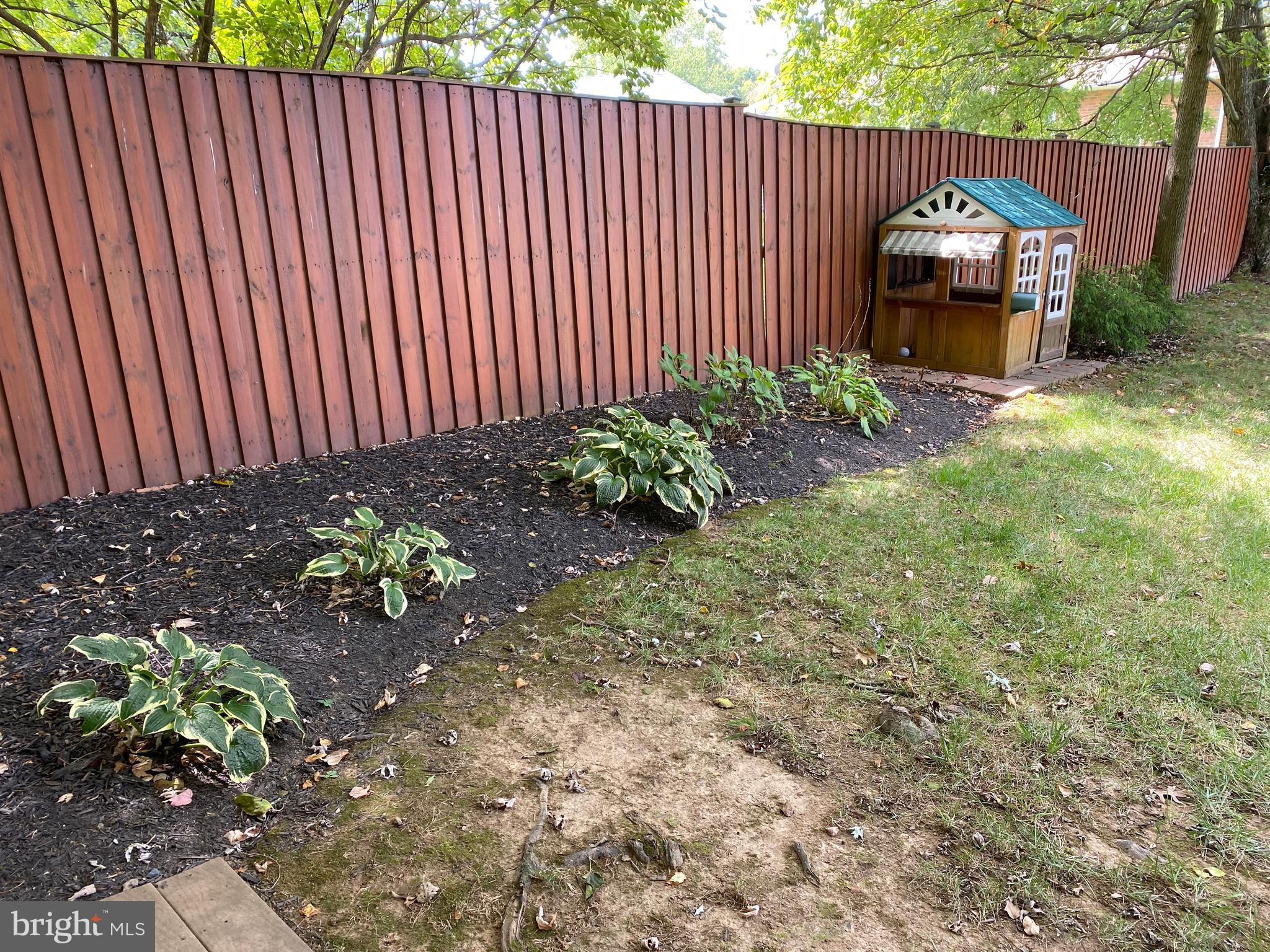 WADE-MAR ESTATES - Residential