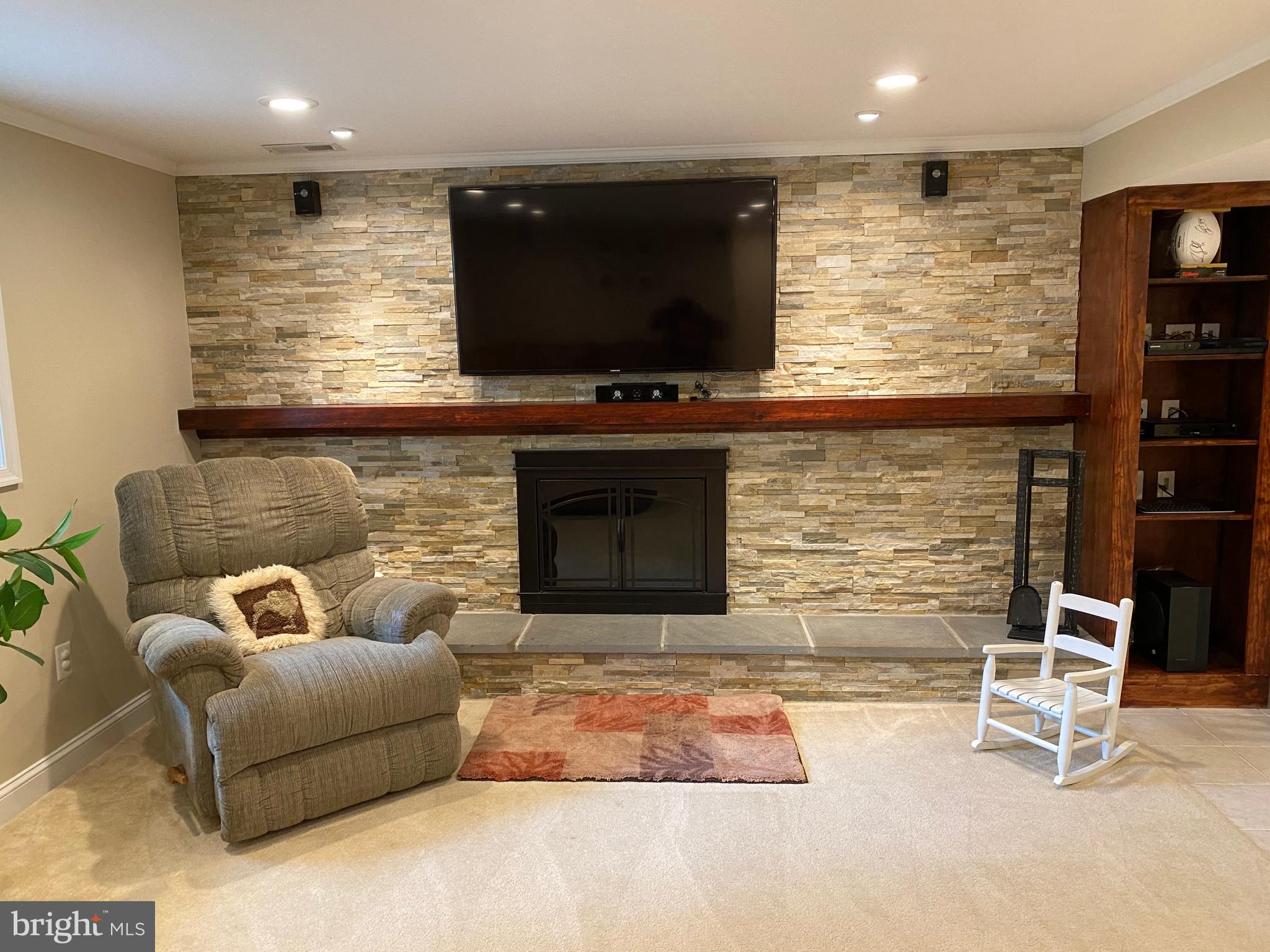 WADE-MAR ESTATES - Residential