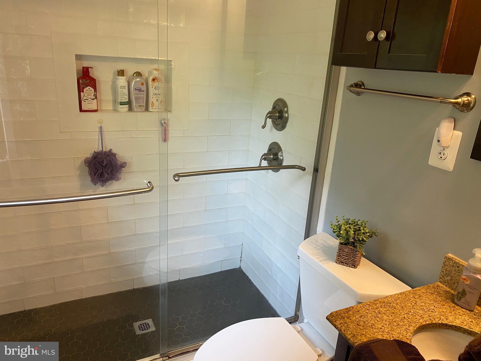 WADE-MAR ESTATES - Residential