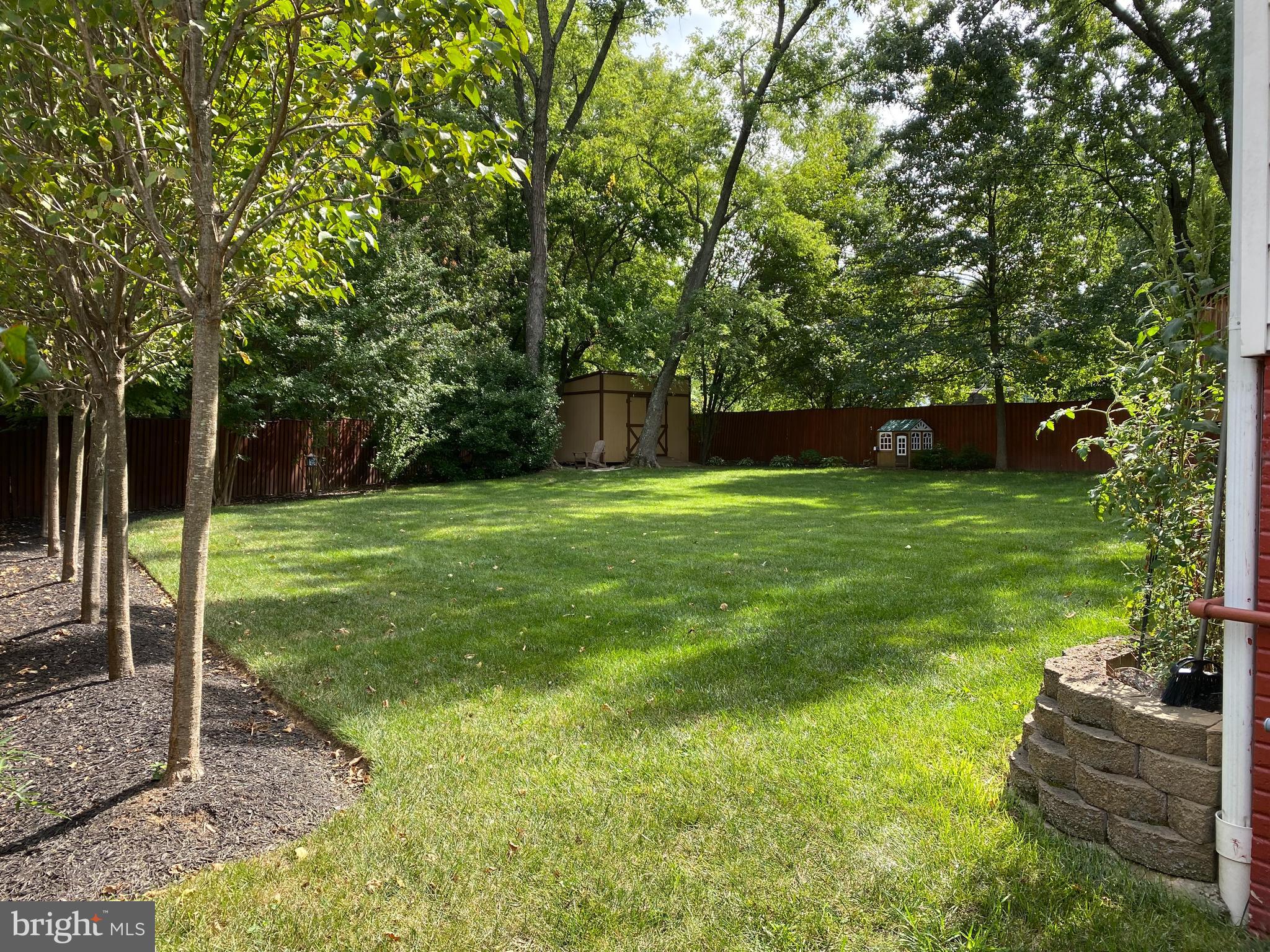 WADE-MAR ESTATES - Residential