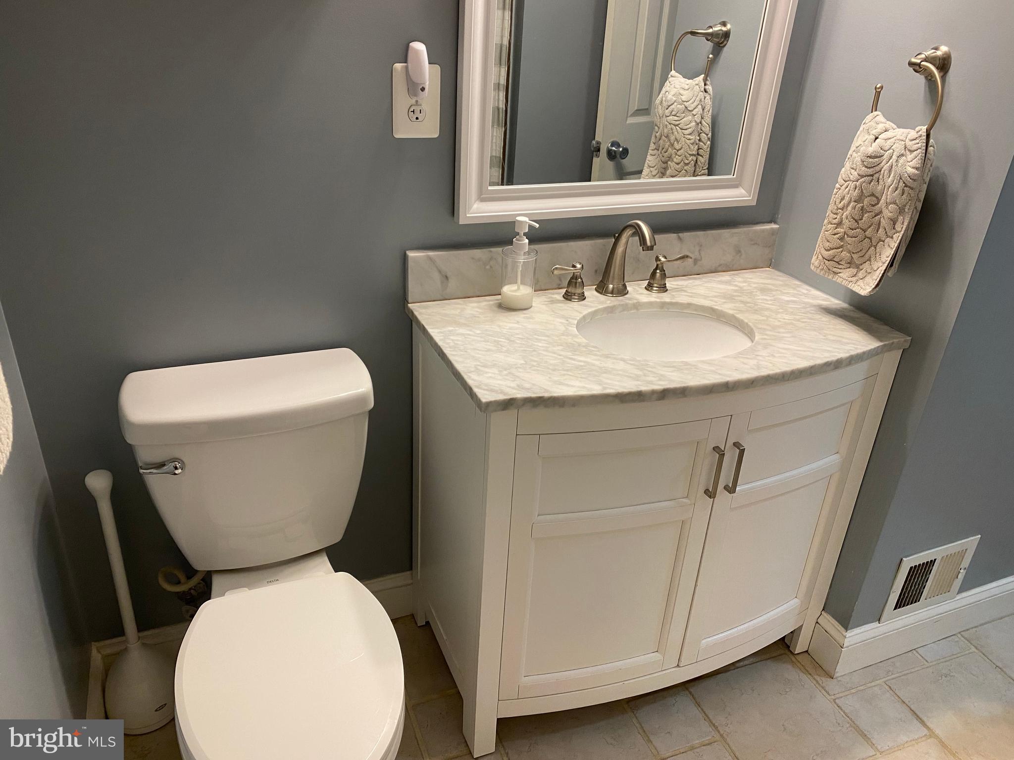 WADE-MAR ESTATES - Residential