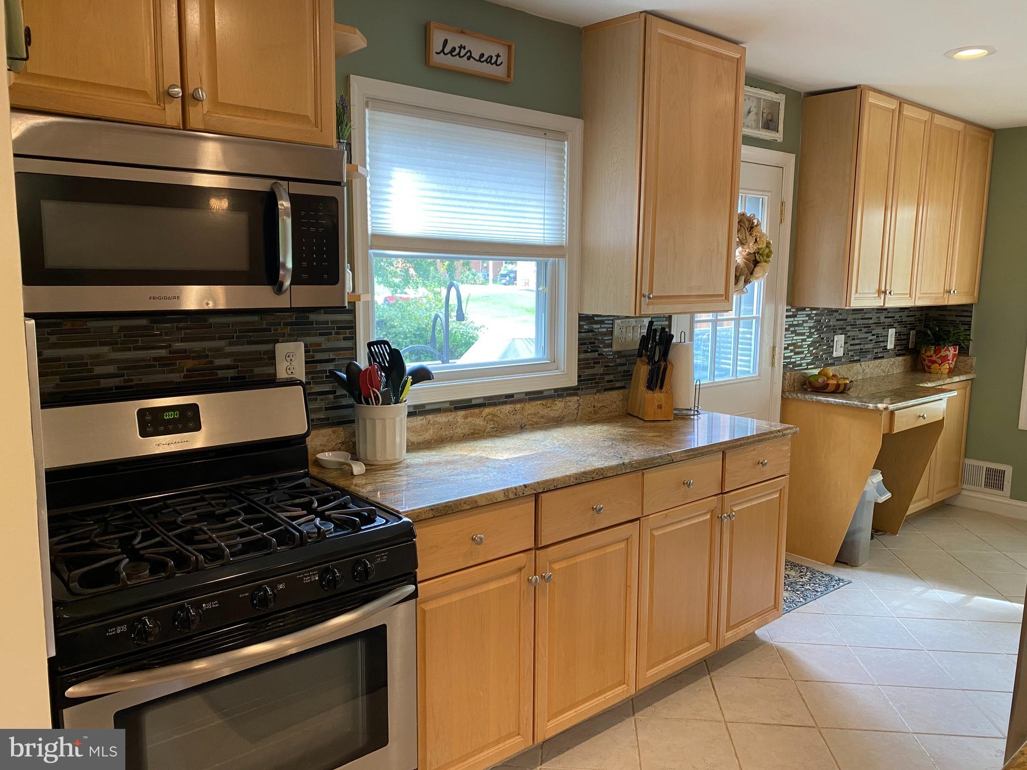 WADE-MAR ESTATES - Residential