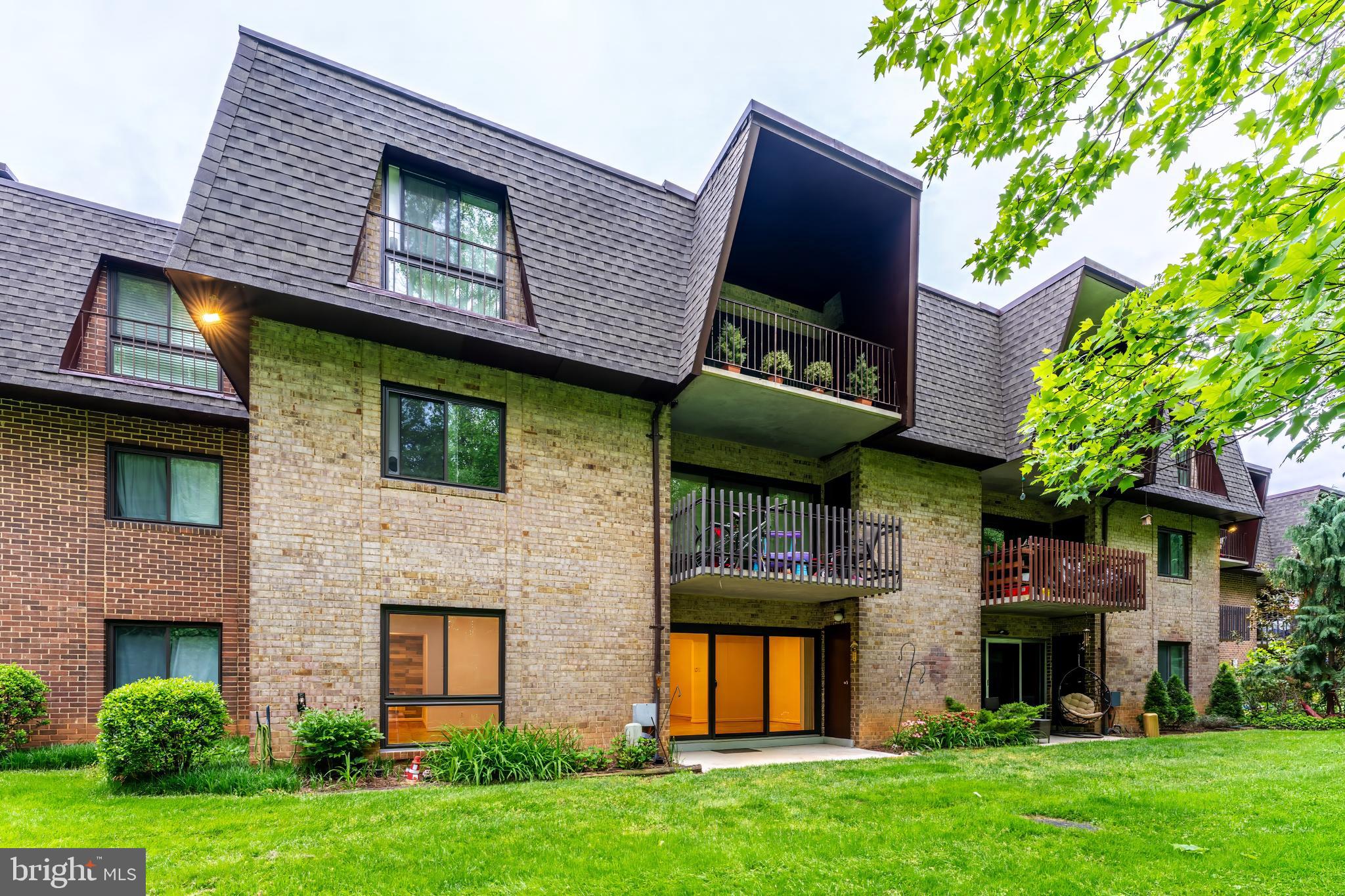 VANTAGE HILL - Residential