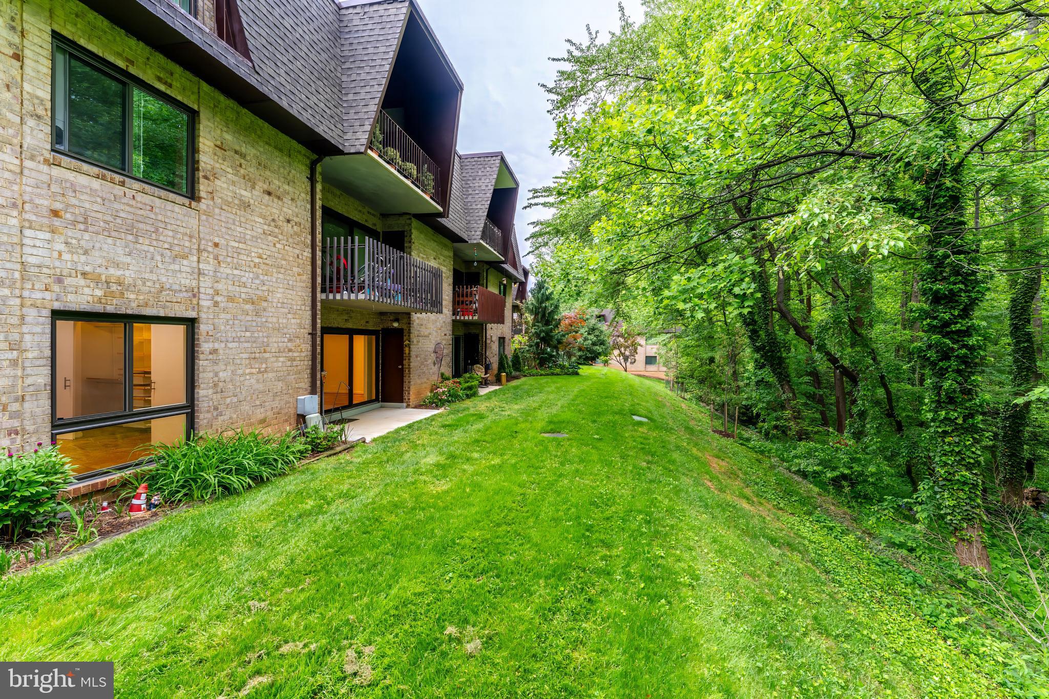 VANTAGE HILL - Residential