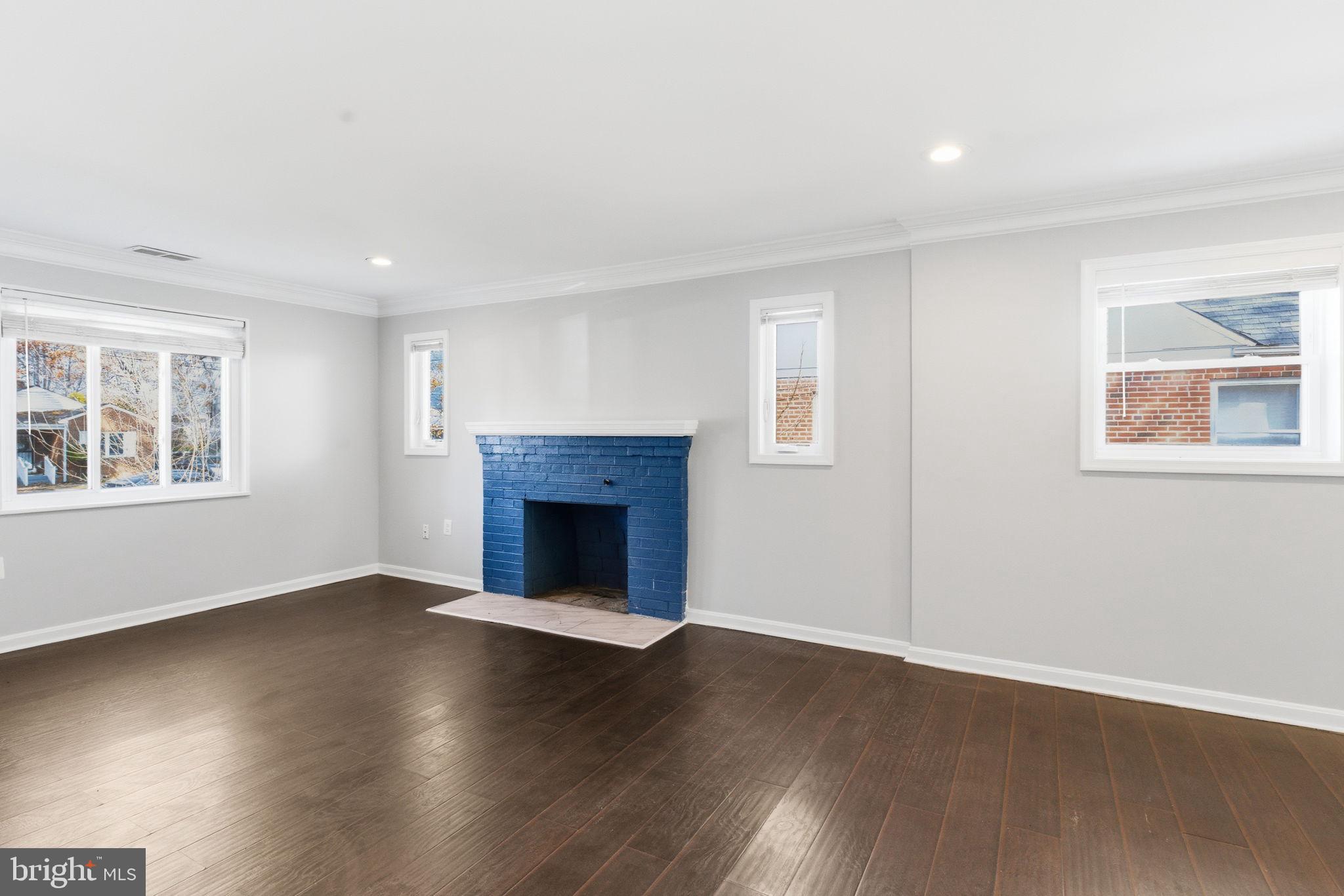 OLE LONGFIELD - Residential