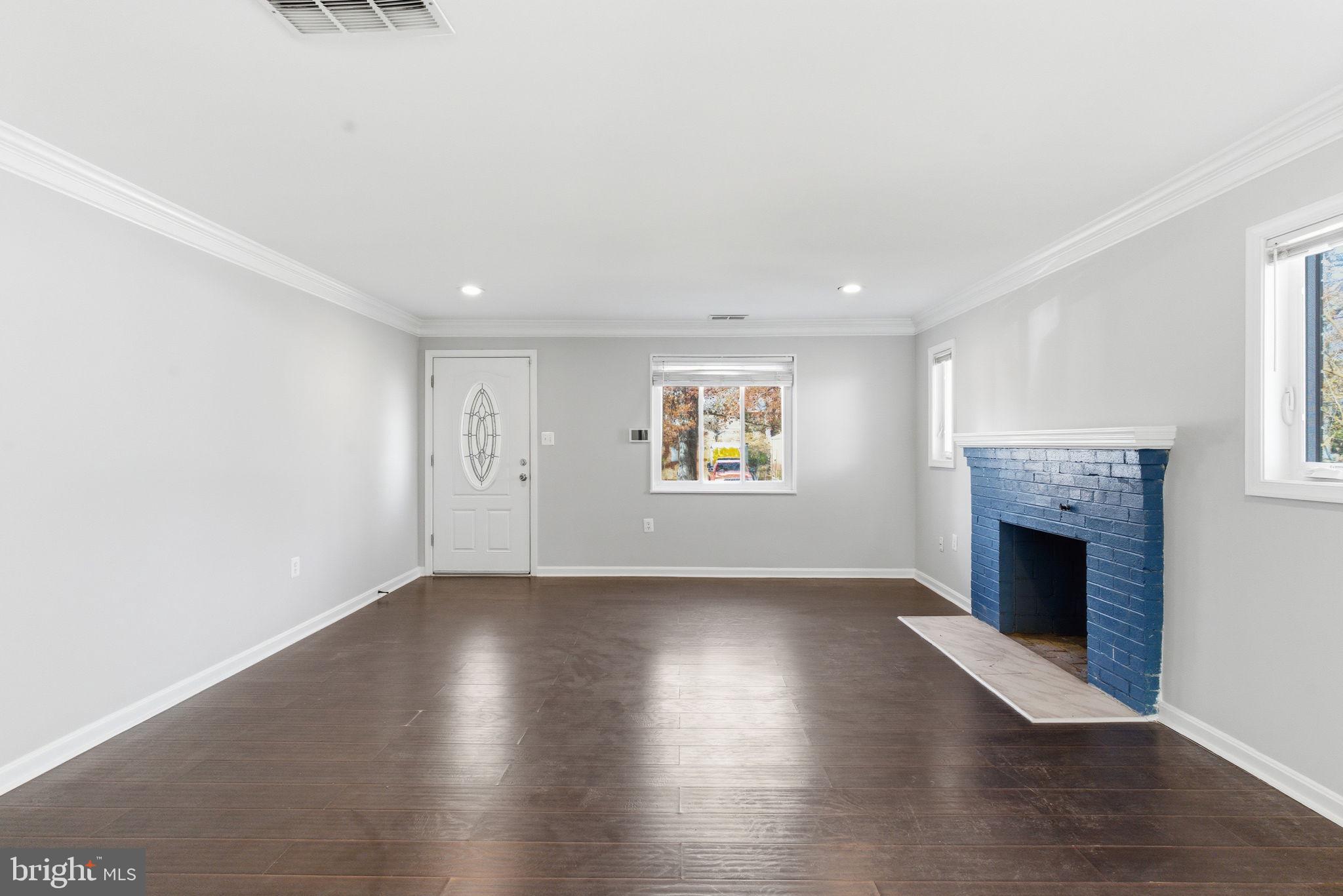 OLE LONGFIELD - Residential