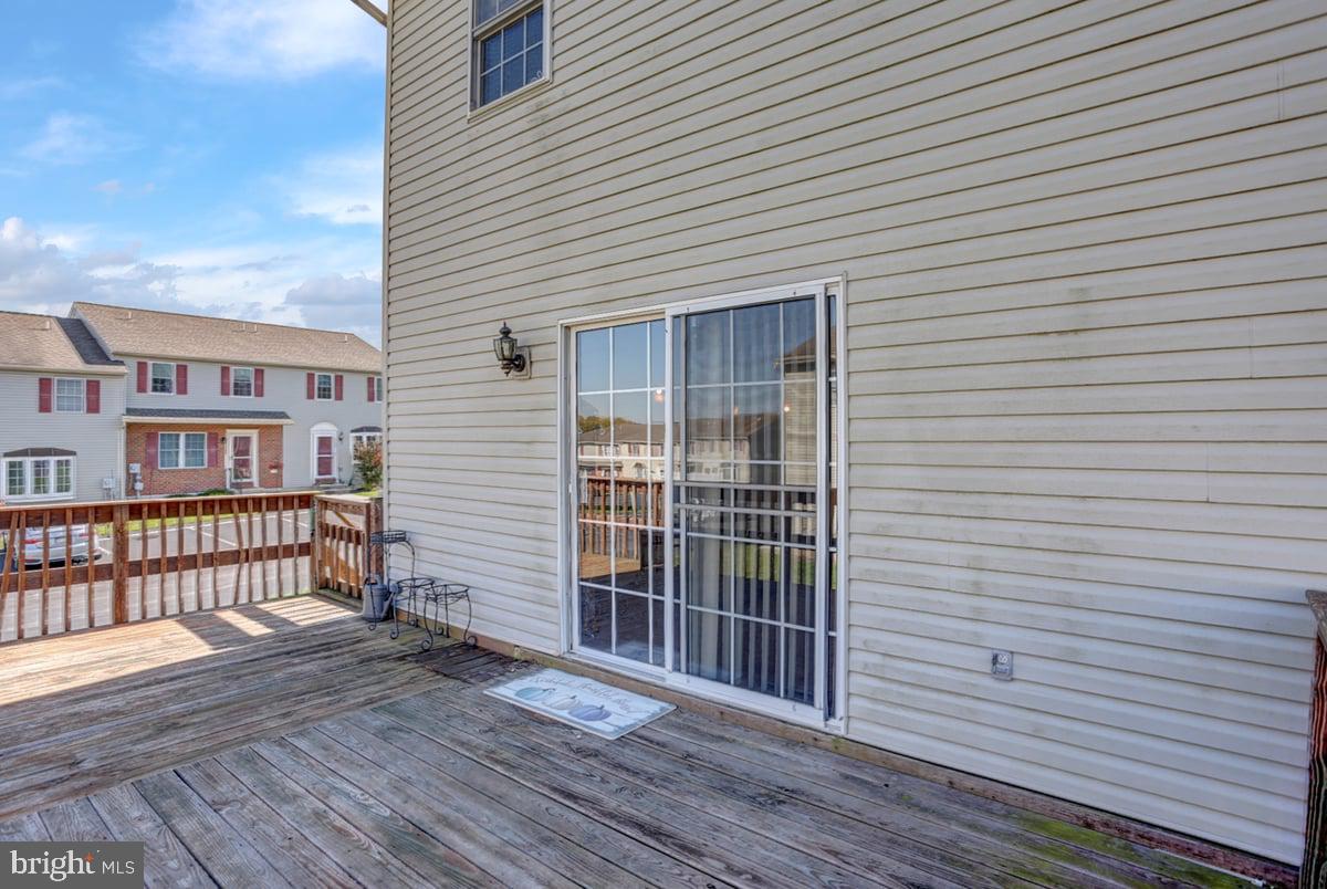 HEATHER KNOLL - Residential