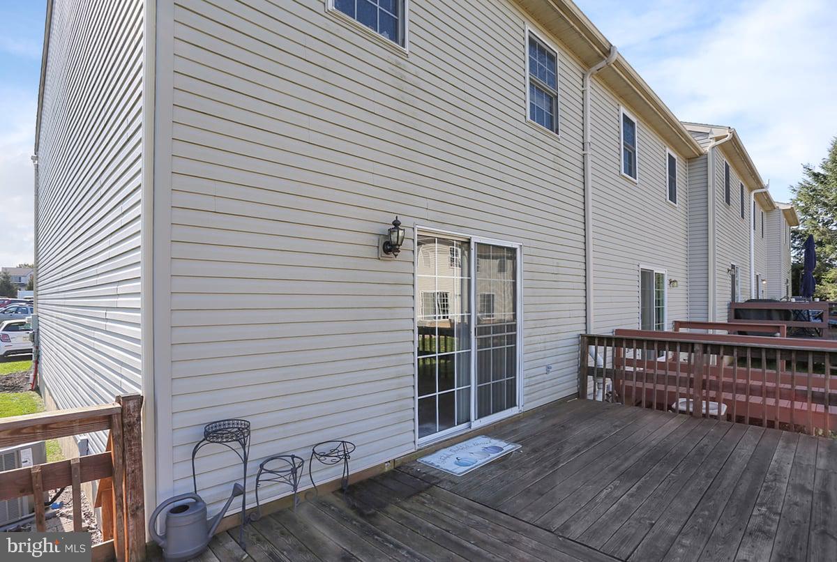 HEATHER KNOLL - Residential