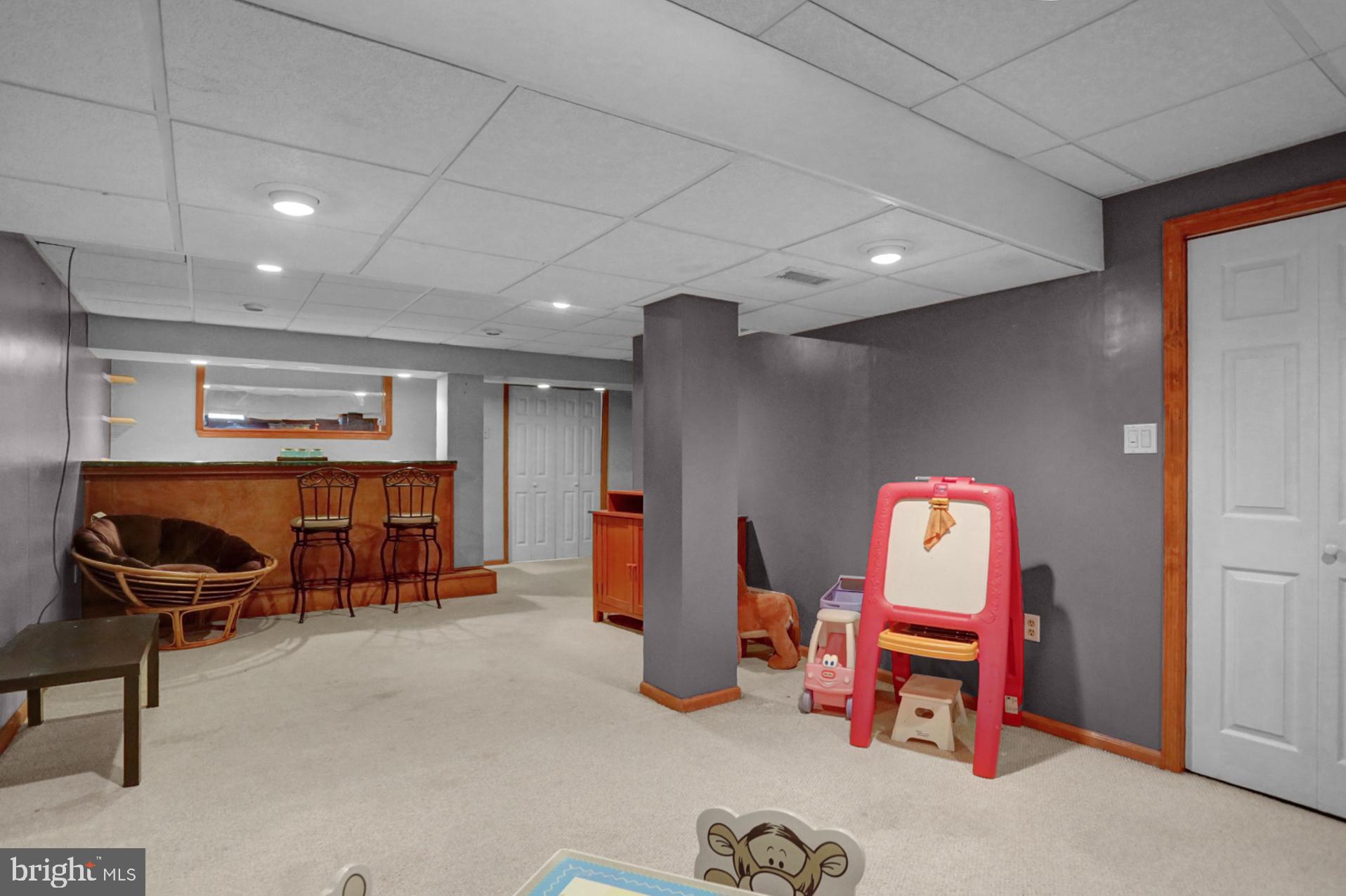 HEATHER KNOLL - Residential