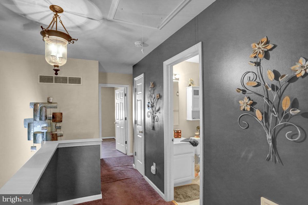 HEATHER KNOLL - Residential