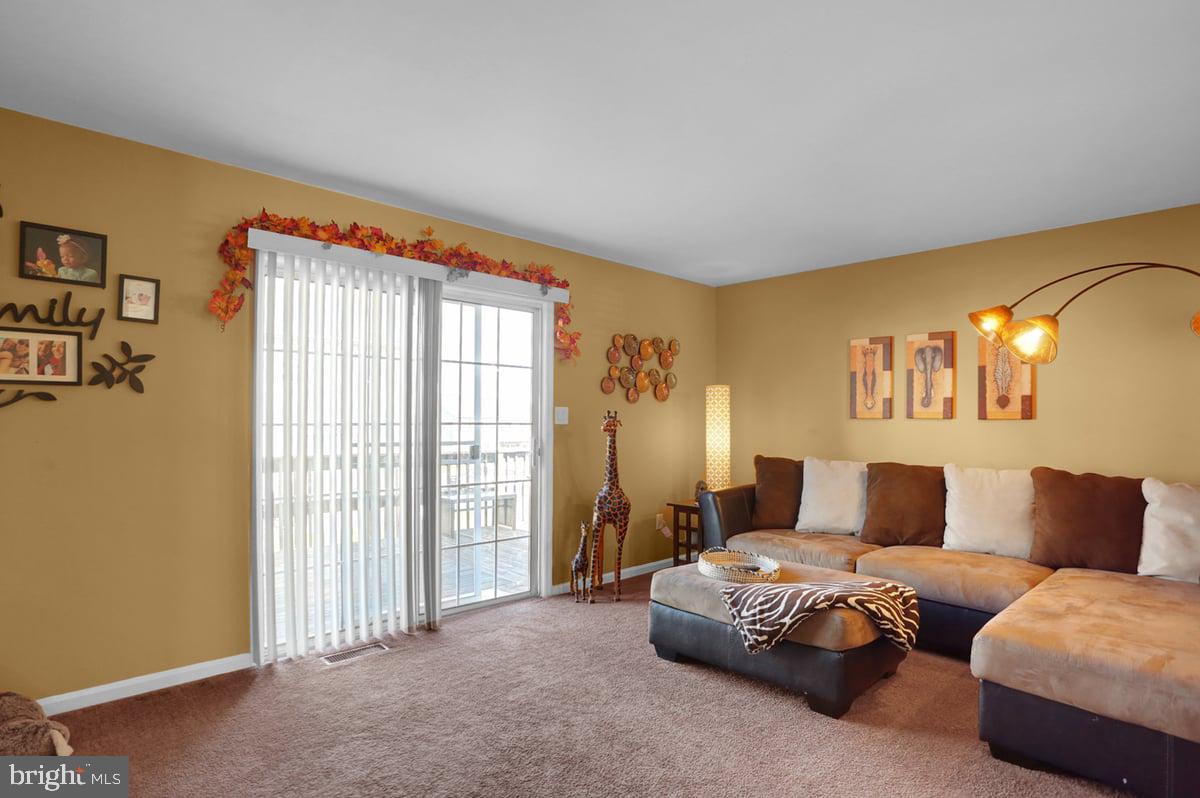 HEATHER KNOLL - Residential