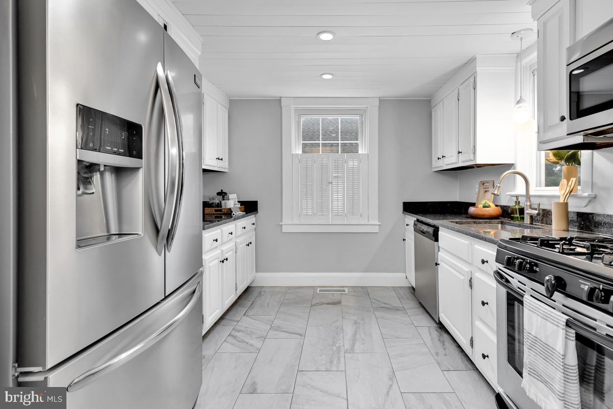 LUTHER VILLAGE - Residential