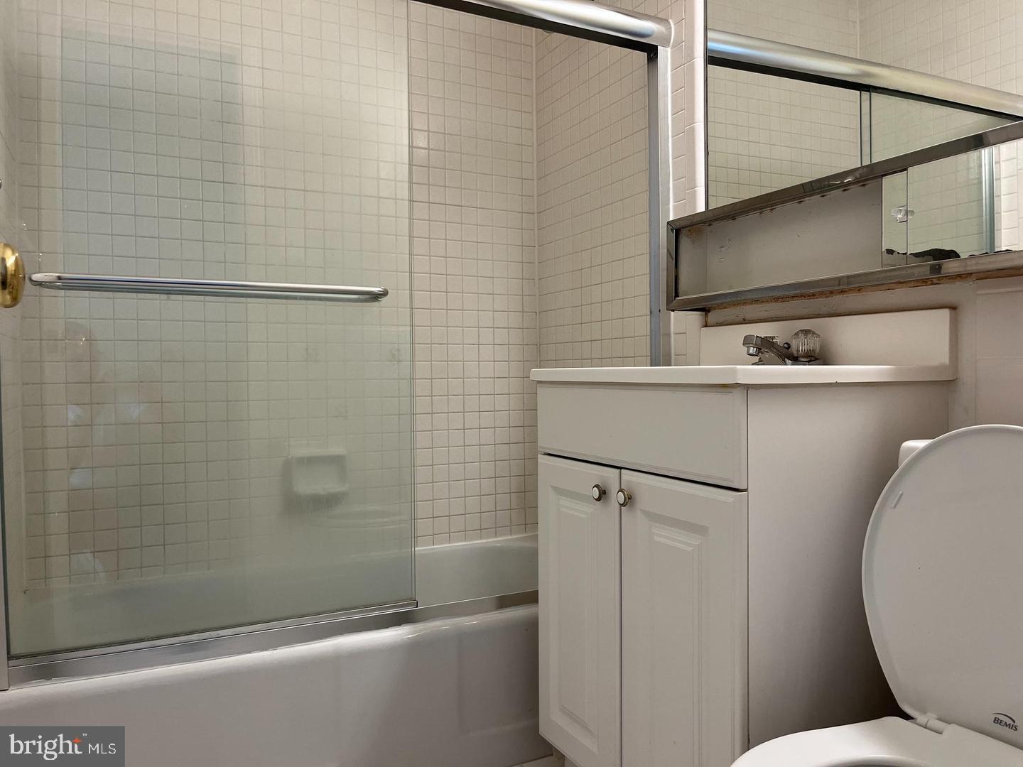 RIVER PLACE - Residential