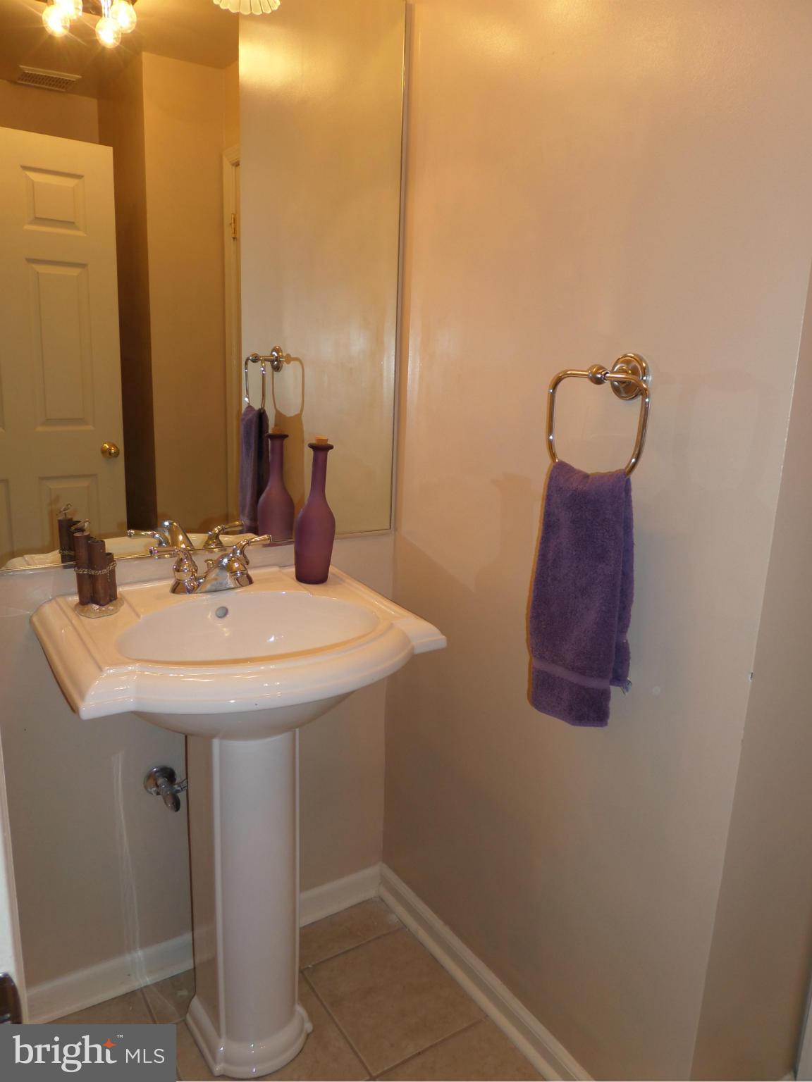 HAMPTON POINTE - Residential