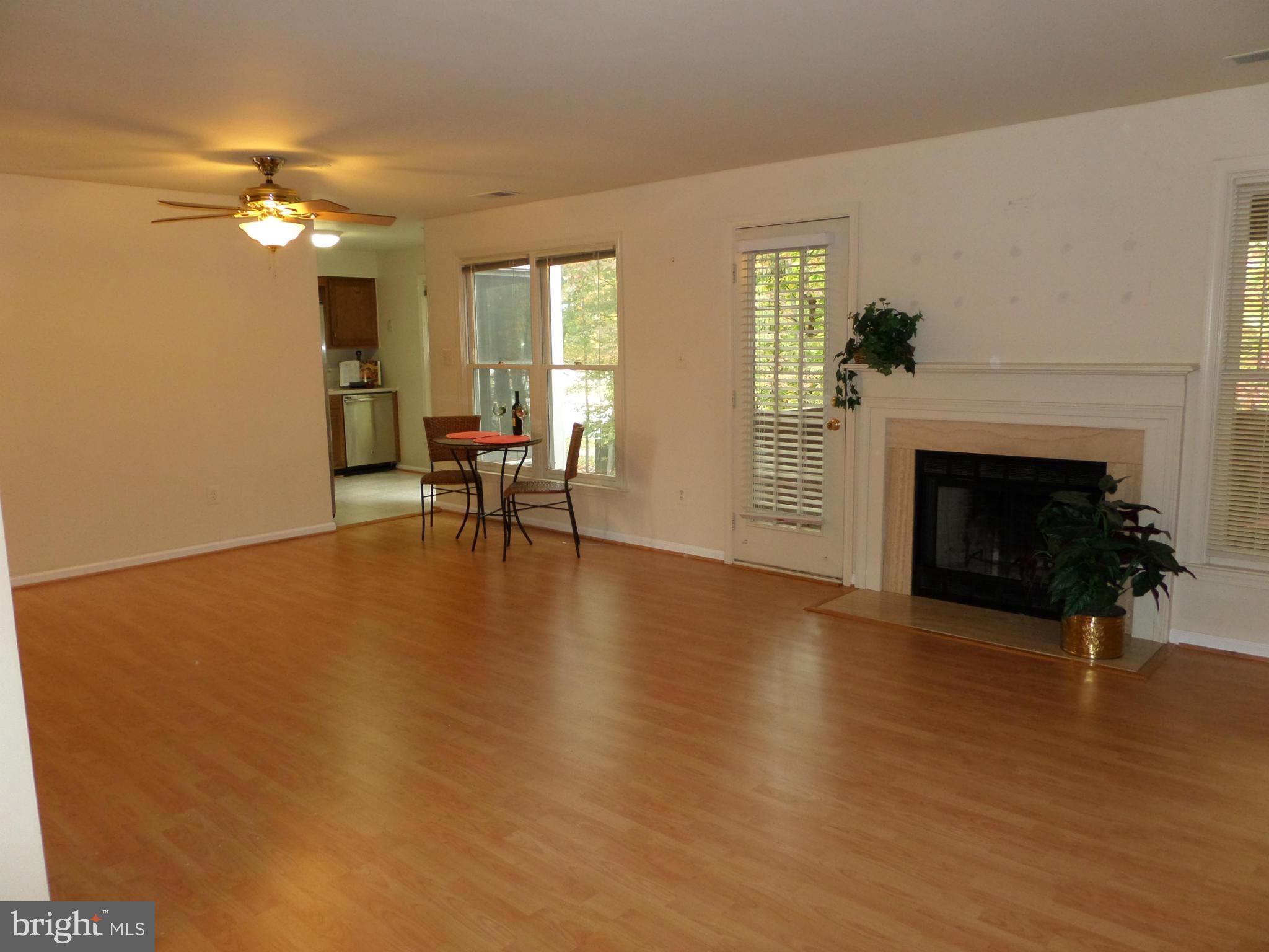 HAMPTON POINTE - Residential