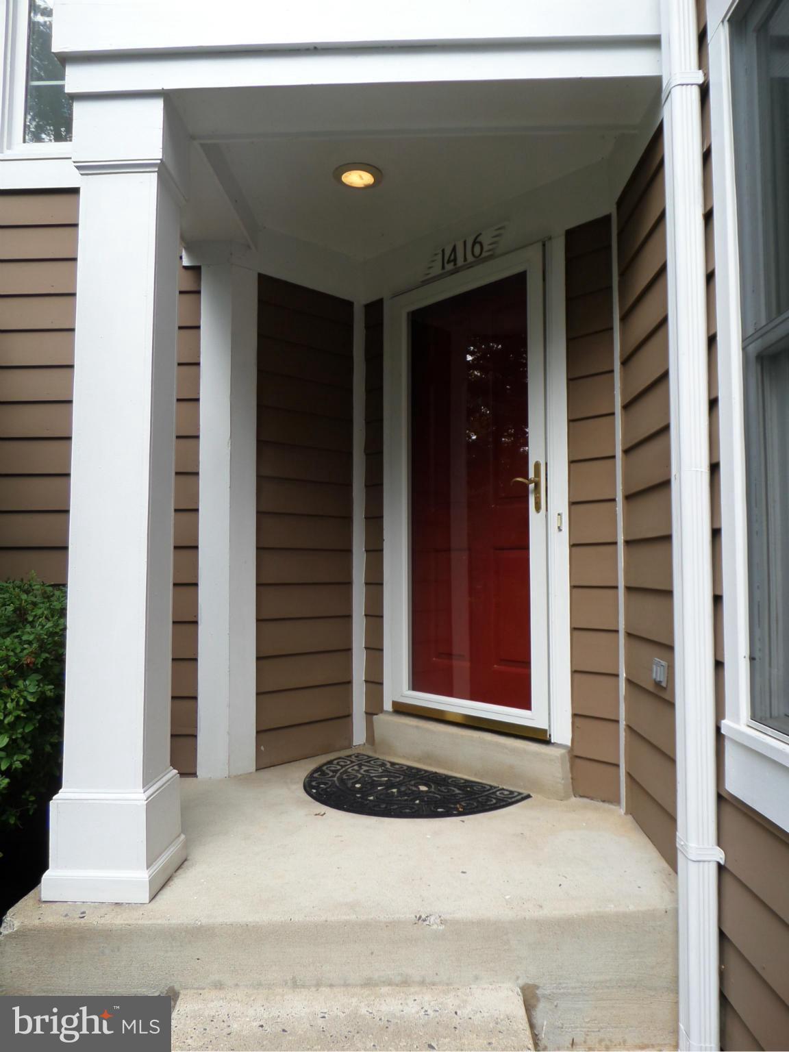 HAMPTON POINTE - Residential