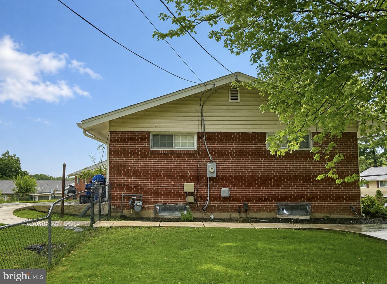 7409 KIPLING PARKWAY