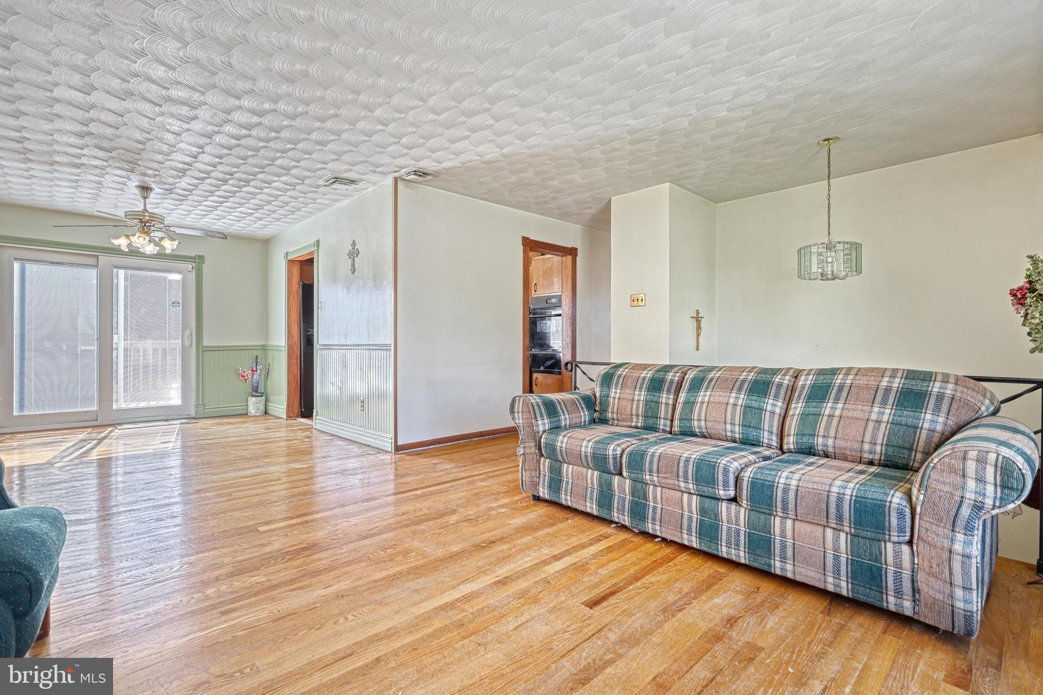 970 RICHWILL DRIVE