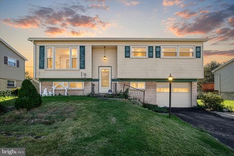 970 RICHWILL DRIVE YORK PA 17404