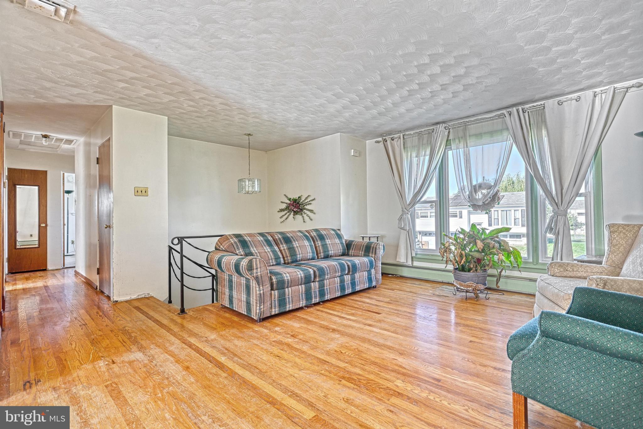 970 RICHWILL DRIVE
