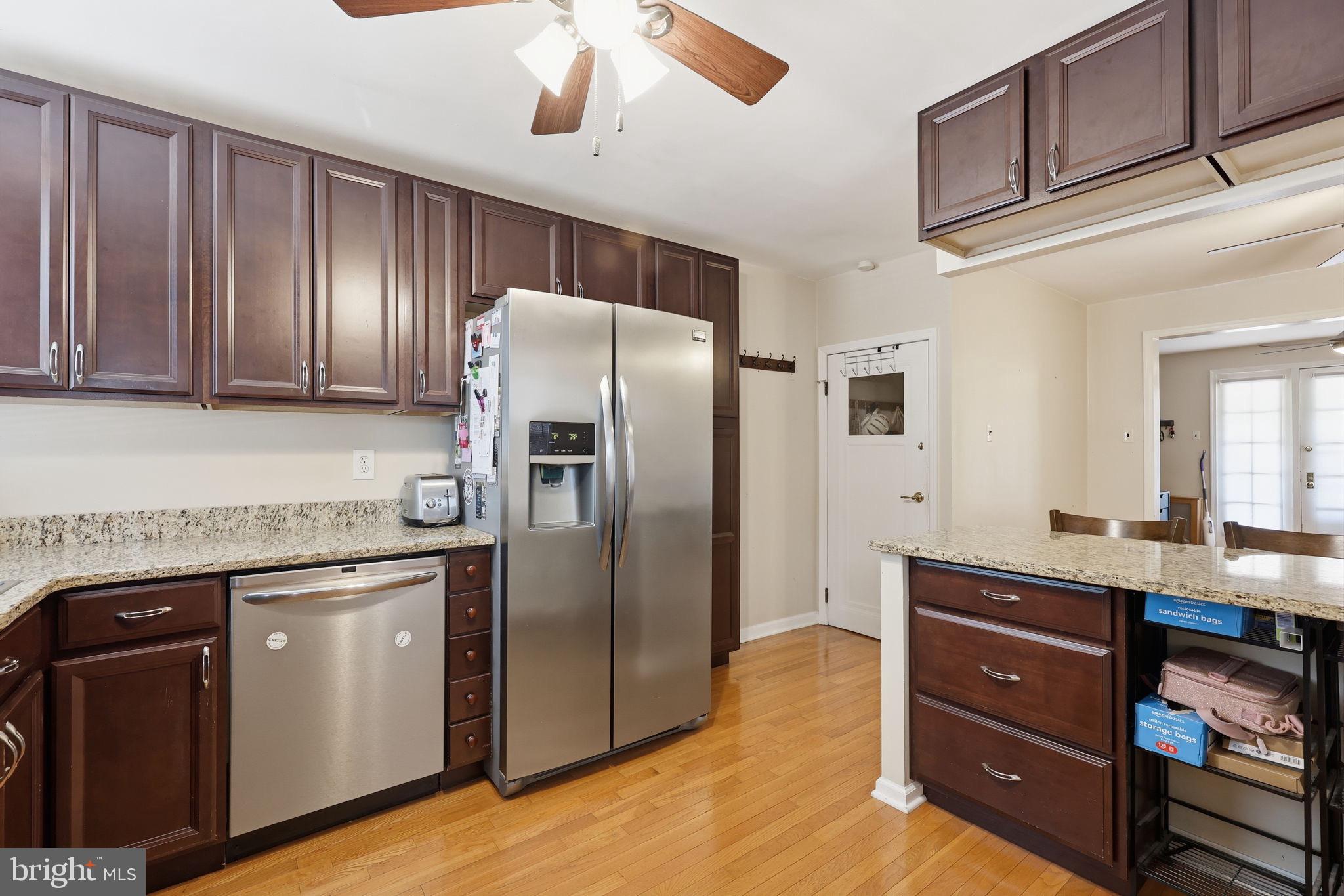 BRIDESBURG - Residential