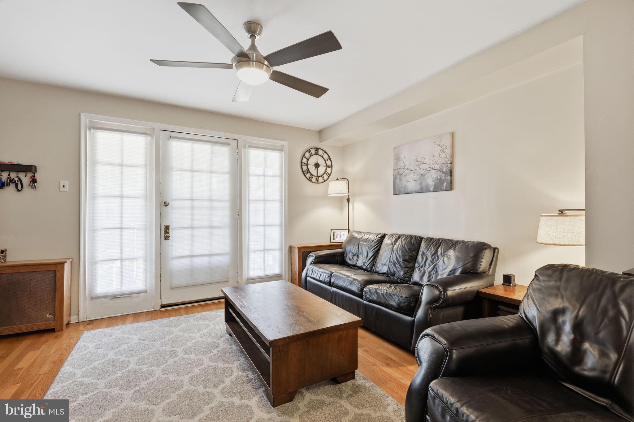 BRIDESBURG - Residential